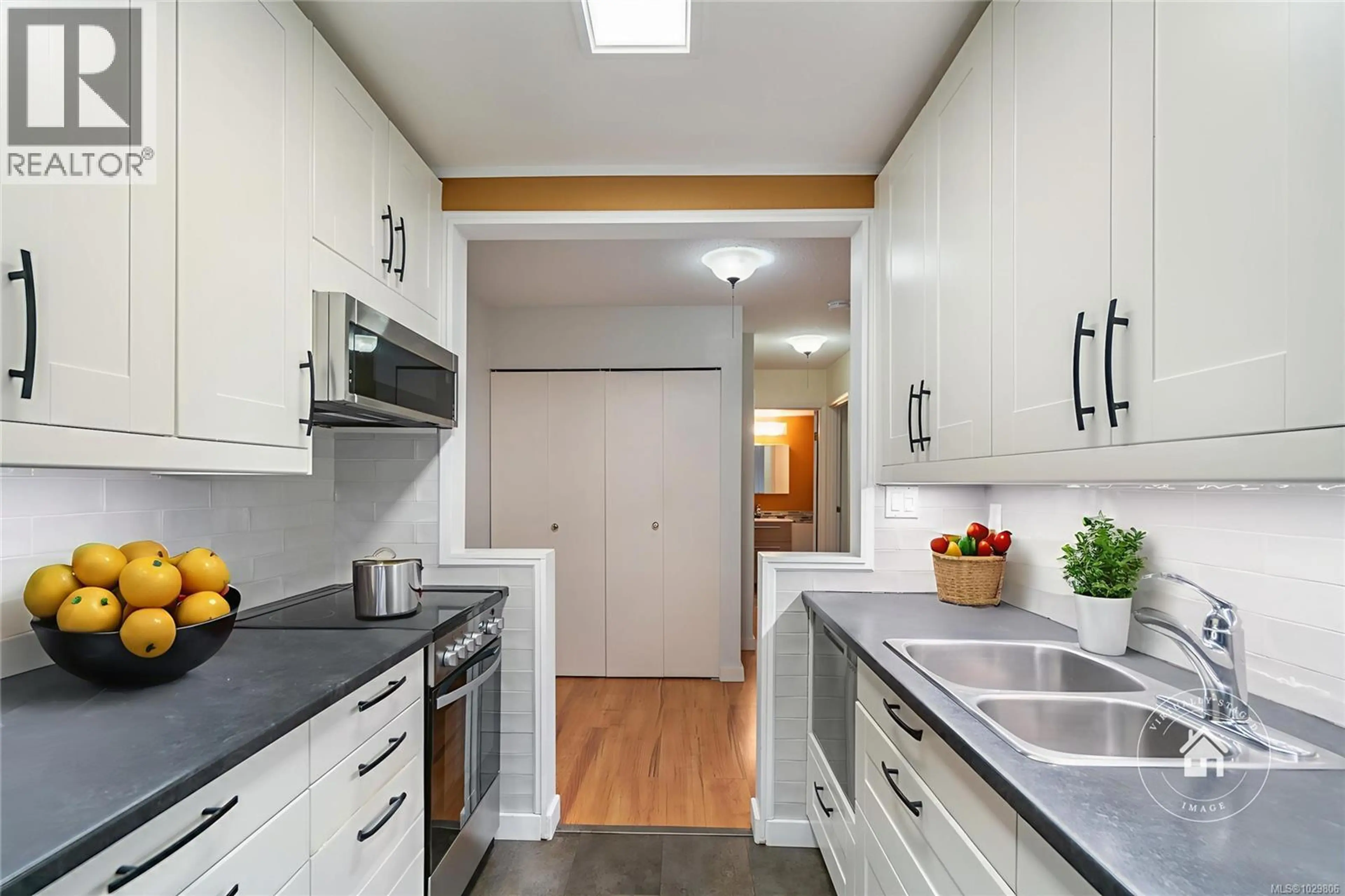 Property at #305 363 MORISON AVE, Parksville, BC