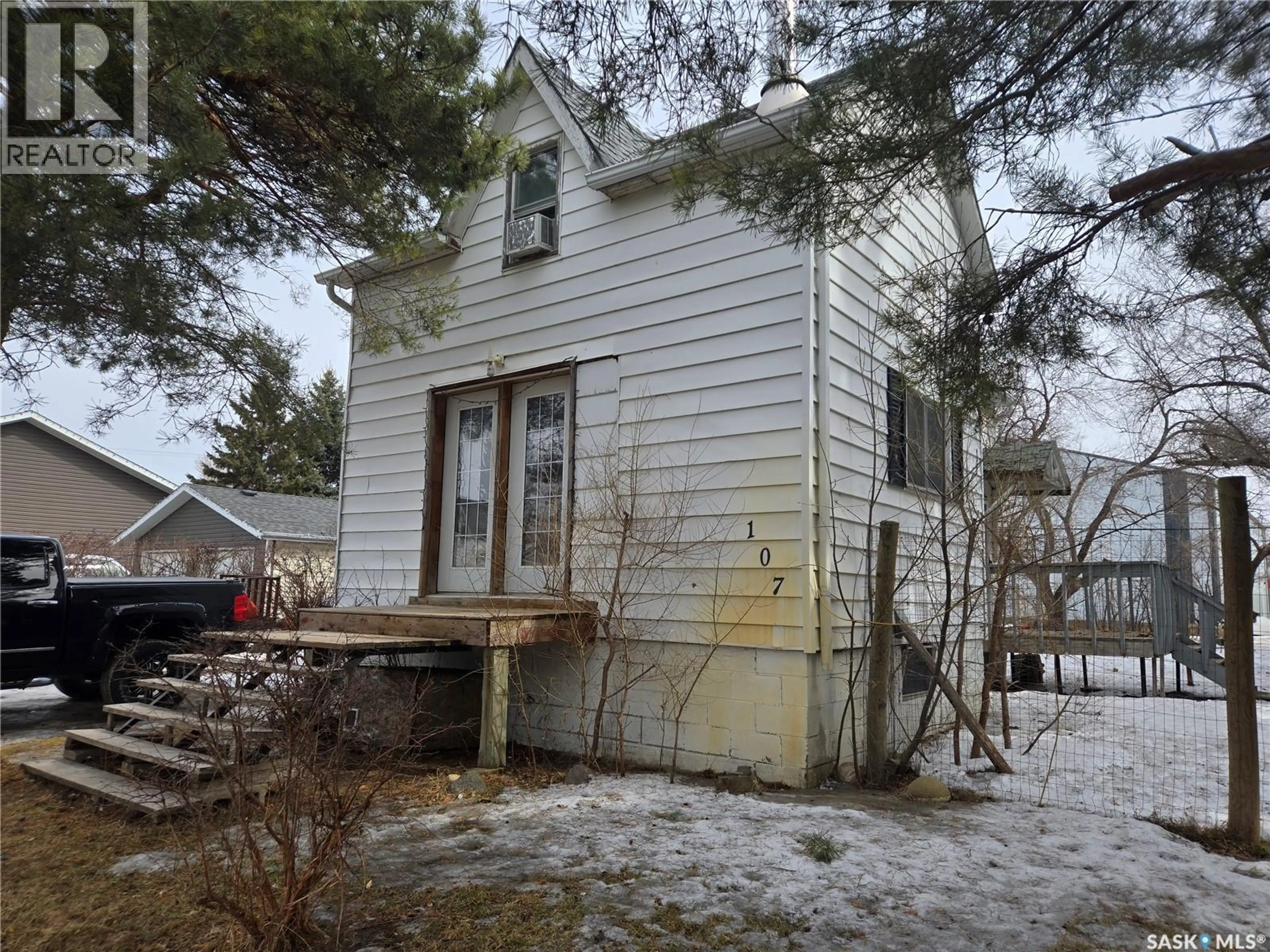 Property at 107 VAN HORNE STREET, Windthorst, SK