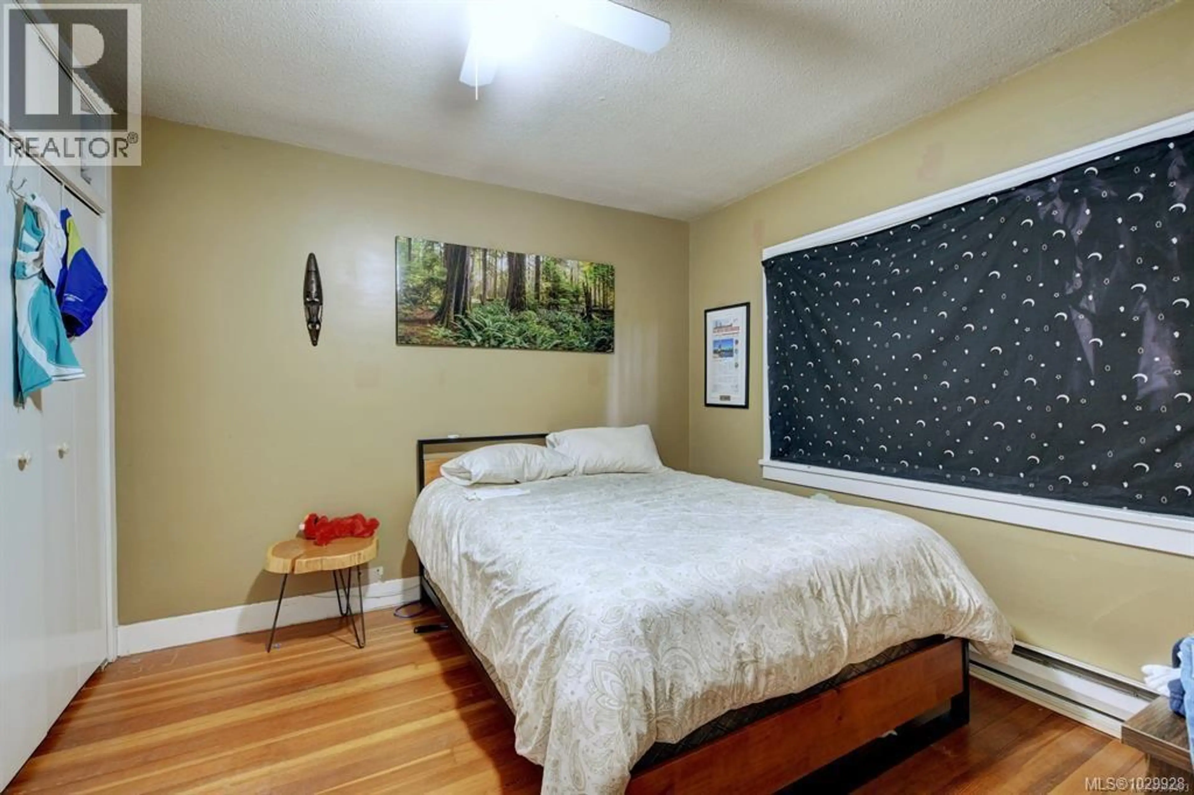 Property at 2926 COLQUITZ AVE, Saanich, BC