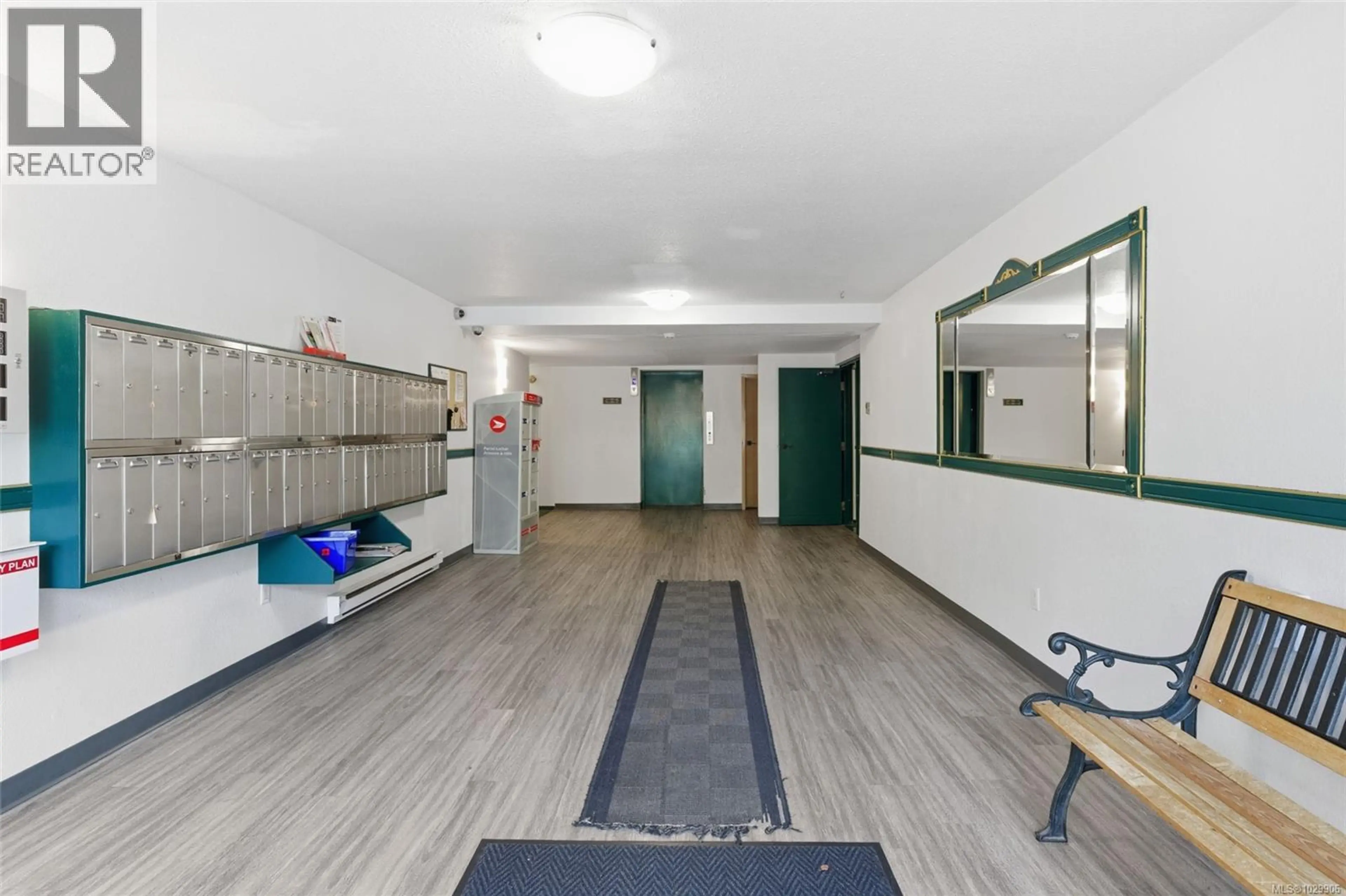 Property at #302 4728 UPLANDS DR, Nanaimo, BC