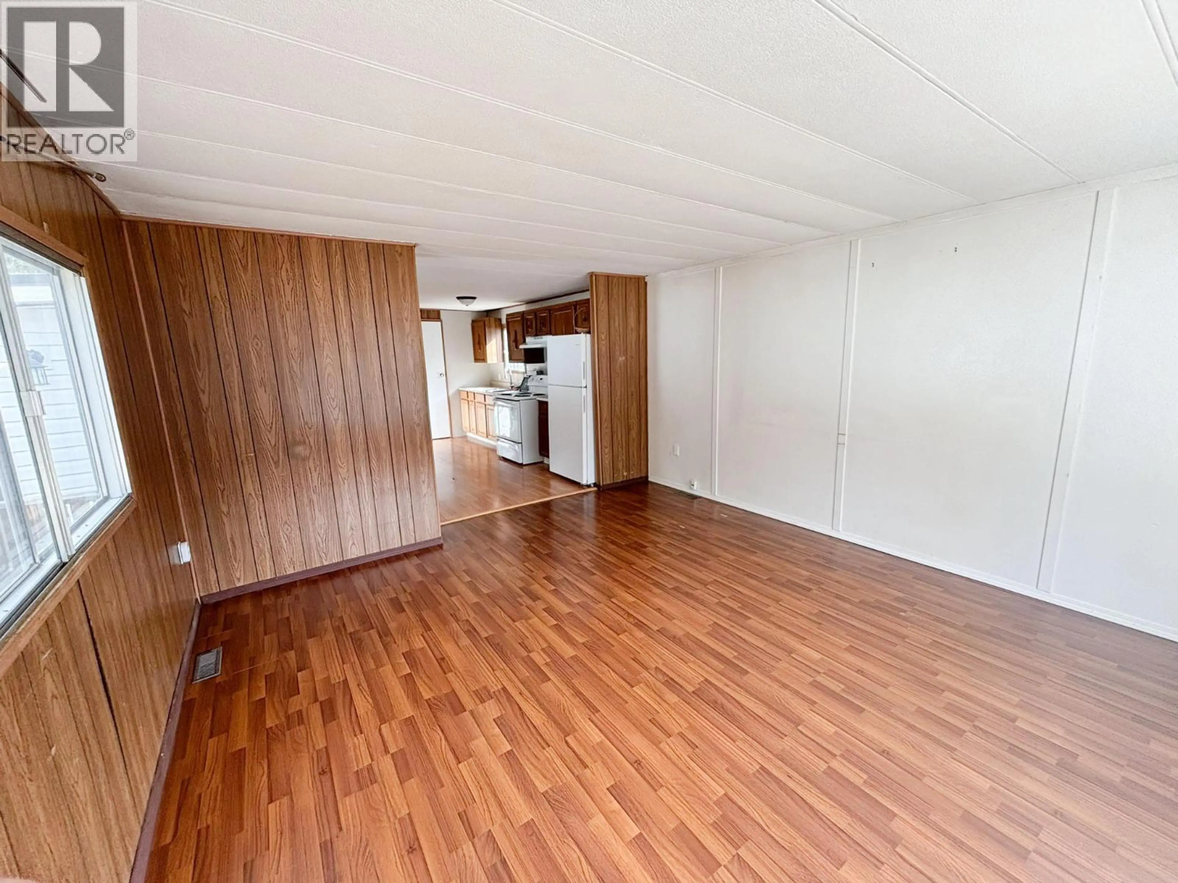 Property at #5 ROYAL OAK DRIVE UNIT# 5, Salmo, BC