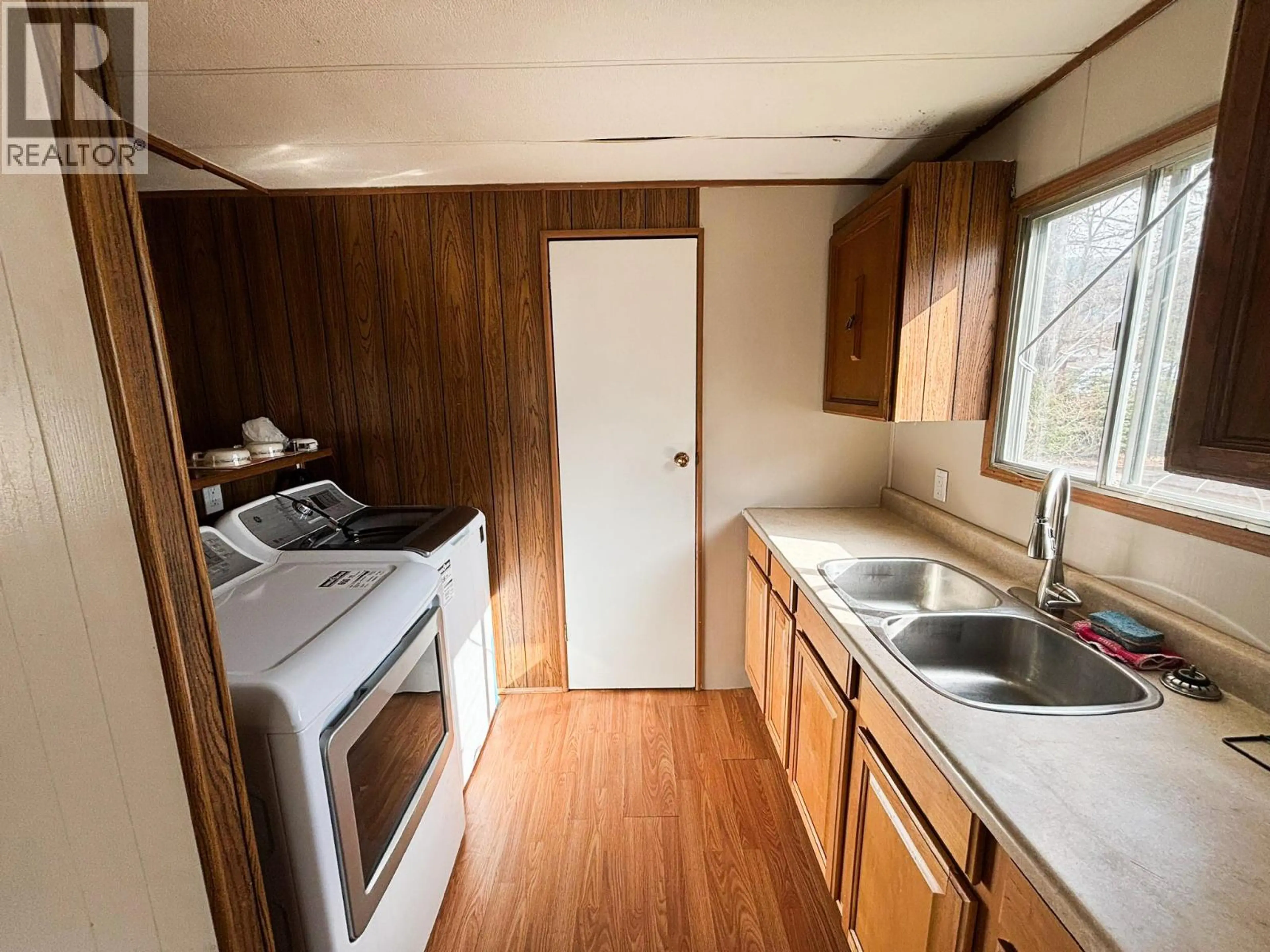 Property at #5 ROYAL OAK DRIVE UNIT# 5, Salmo, BC