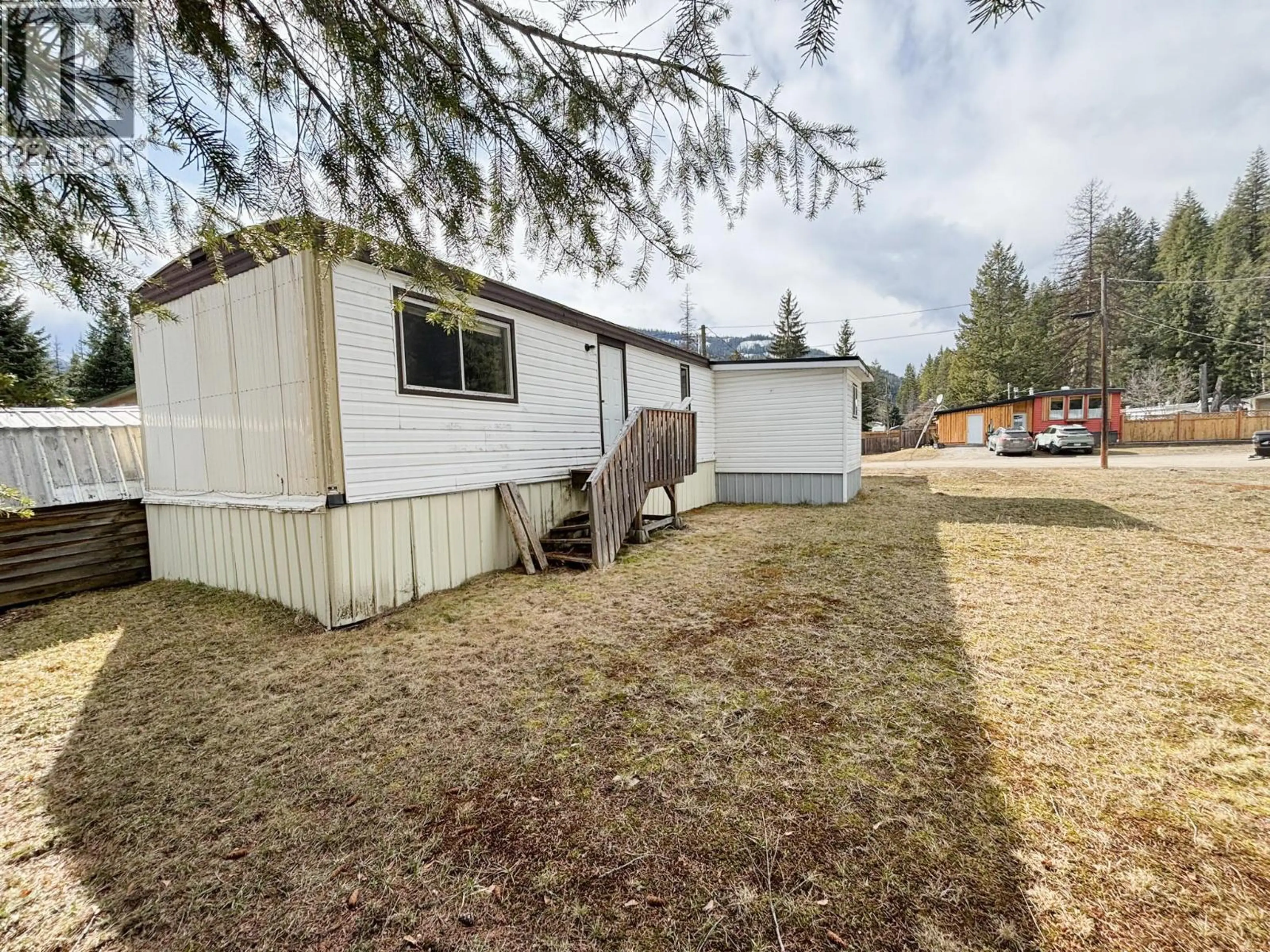 Property at #5 ROYAL OAK DRIVE UNIT# 5, Salmo, BC
