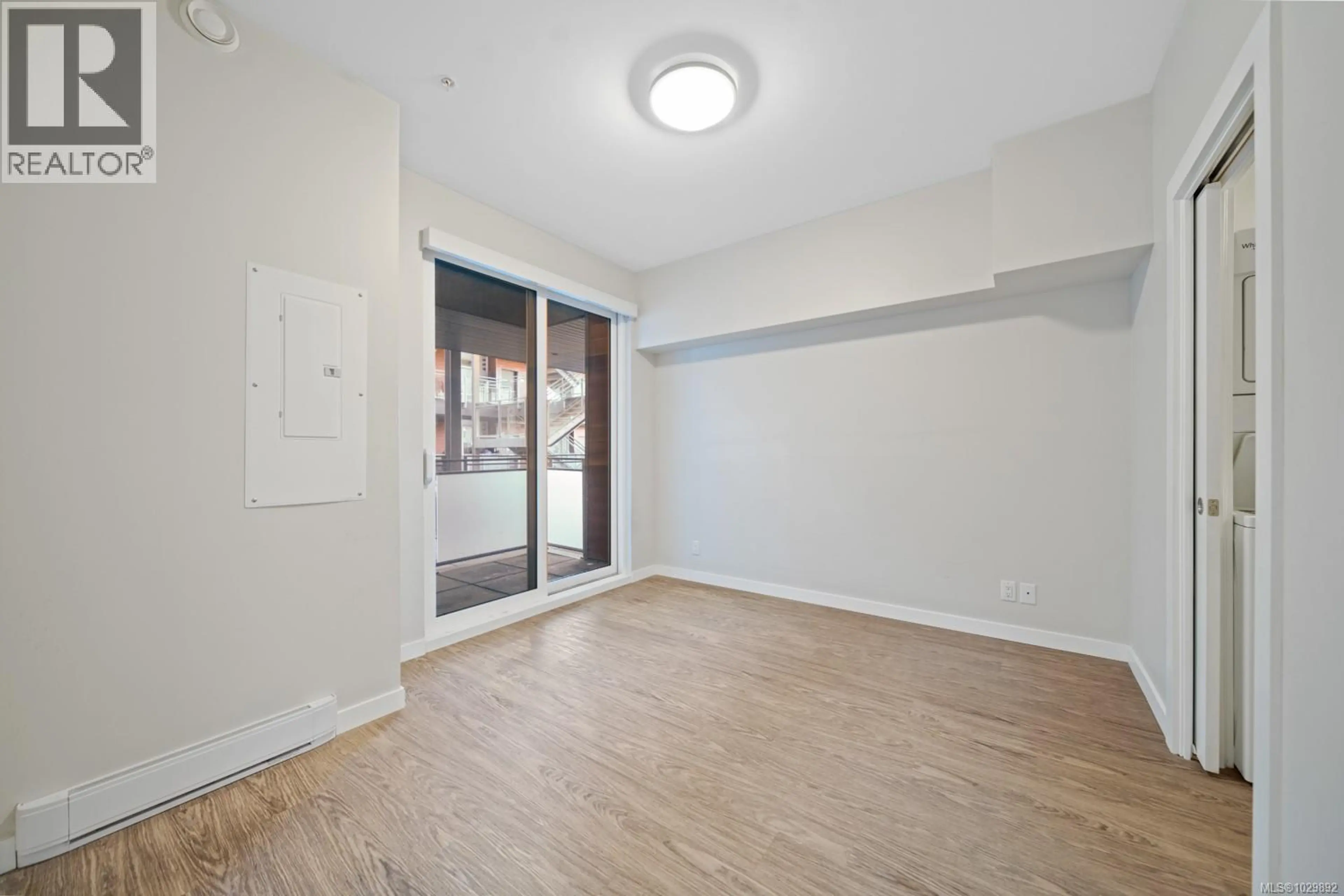 Property at #205 91 CHAPEL ST, Nanaimo, BC