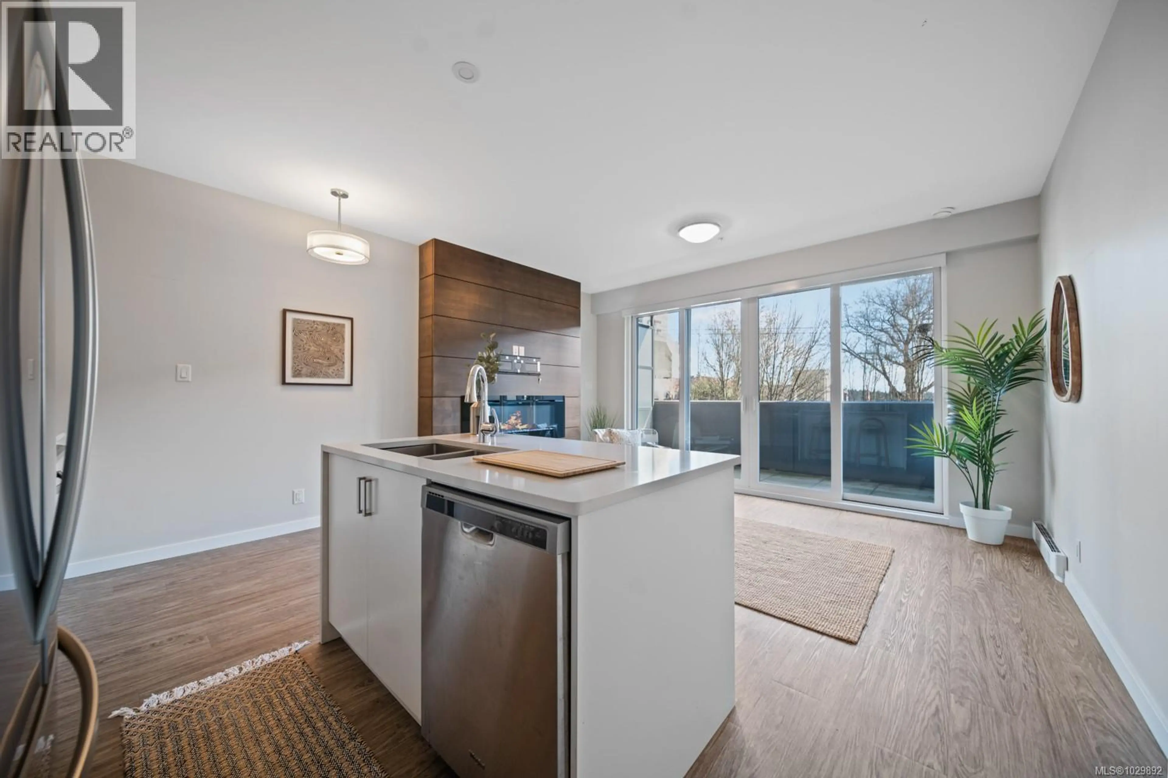 Property at #205 91 CHAPEL ST, Nanaimo, BC