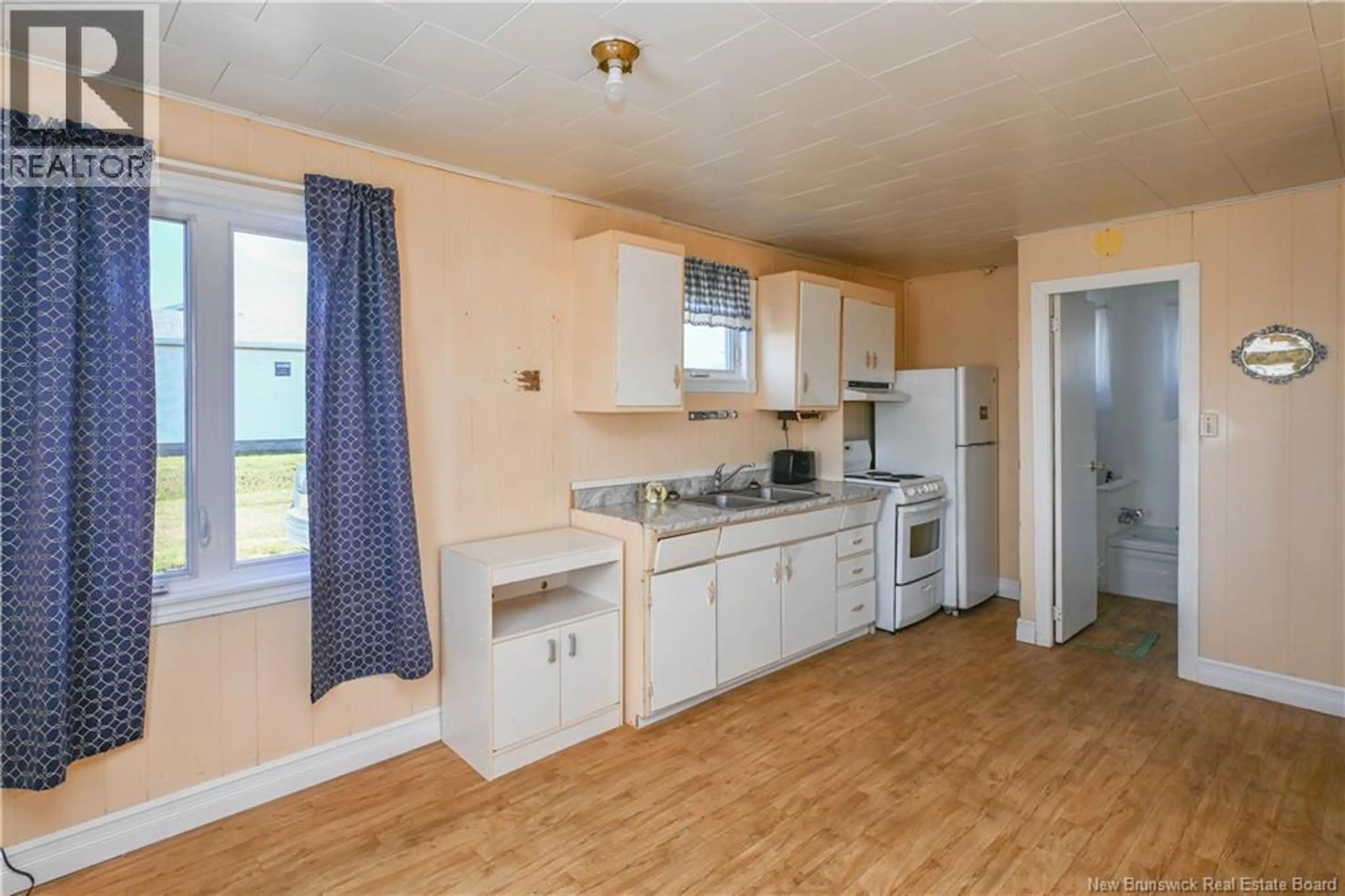 Property at 1089 DE LA MER BOULEVARD, Saint-Marie-Saint-Raphaël, NB