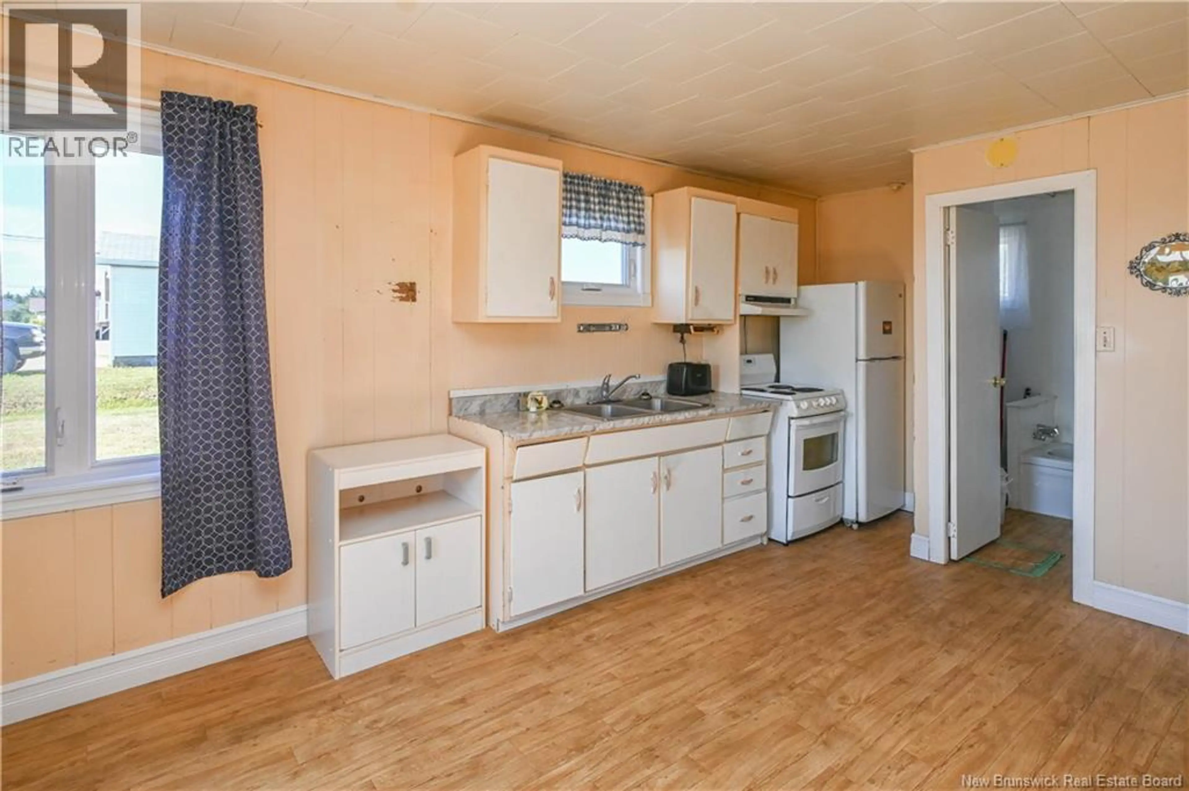 Property at 1089 DE LA MER BOULEVARD, Saint-Marie-Saint-Raphaël, NB