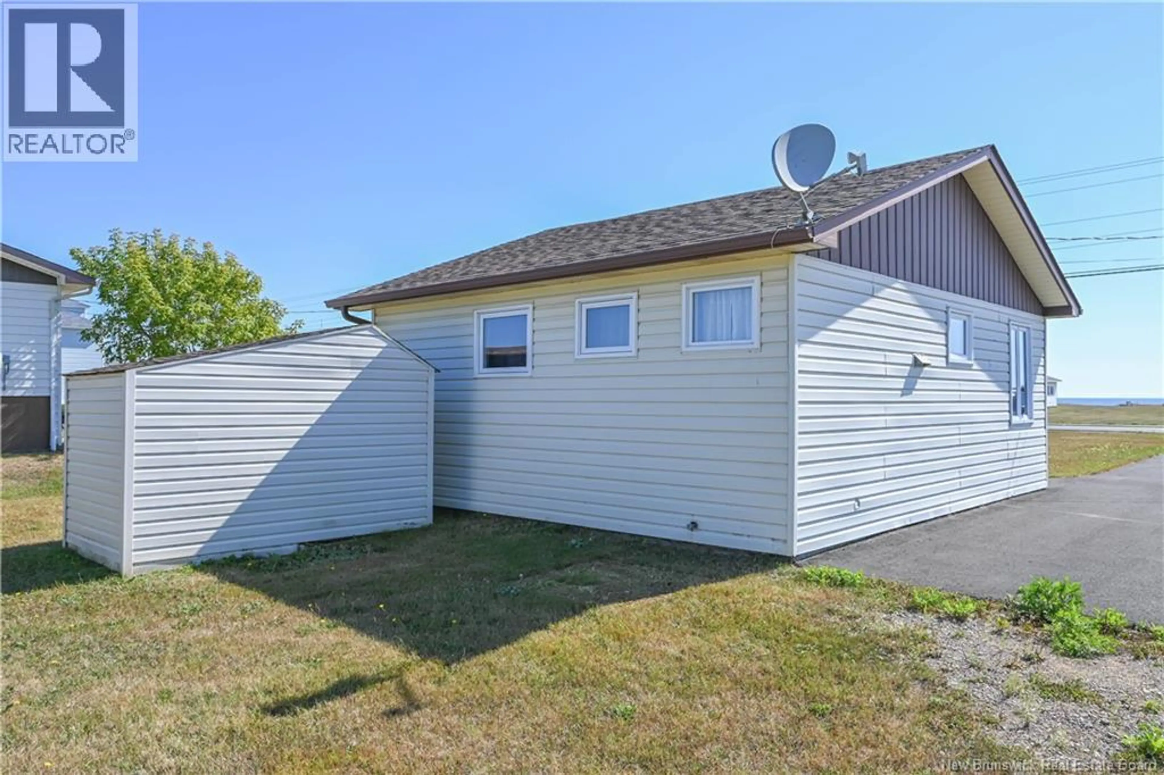 Property at 1089 DE LA MER BOULEVARD, Saint-Marie-Saint-Raphaël, NB