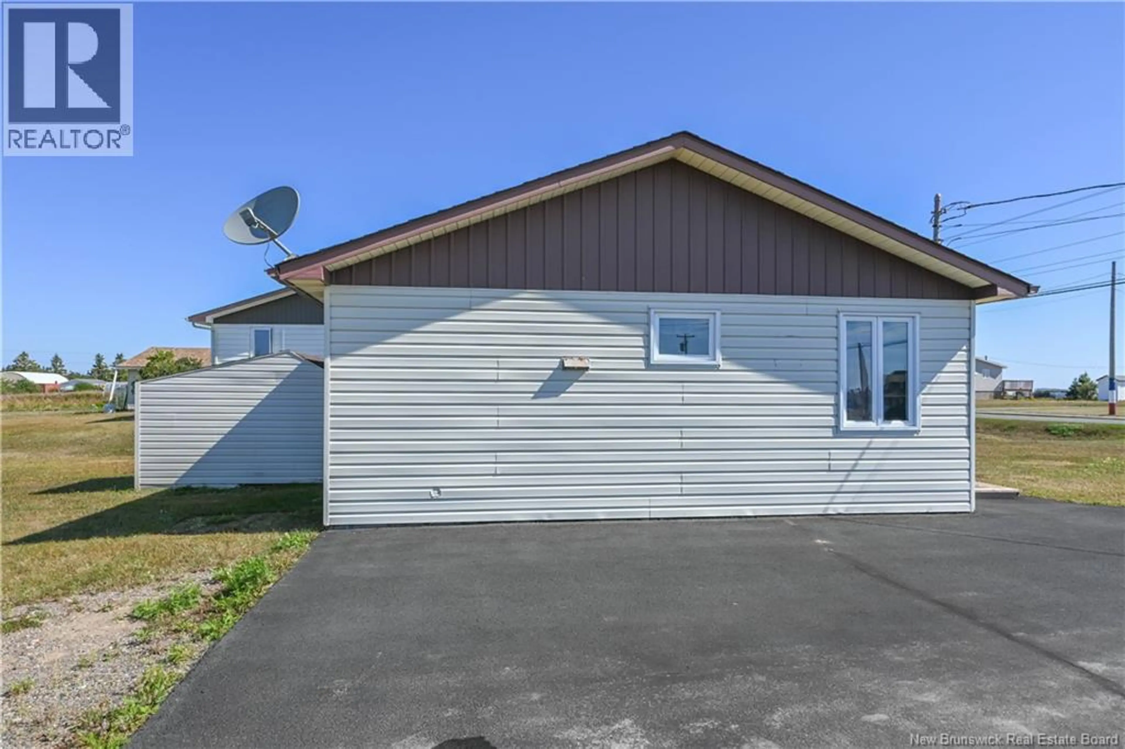 Property at 1089 DE LA MER BOULEVARD, Saint-Marie-Saint-Raphaël, NB