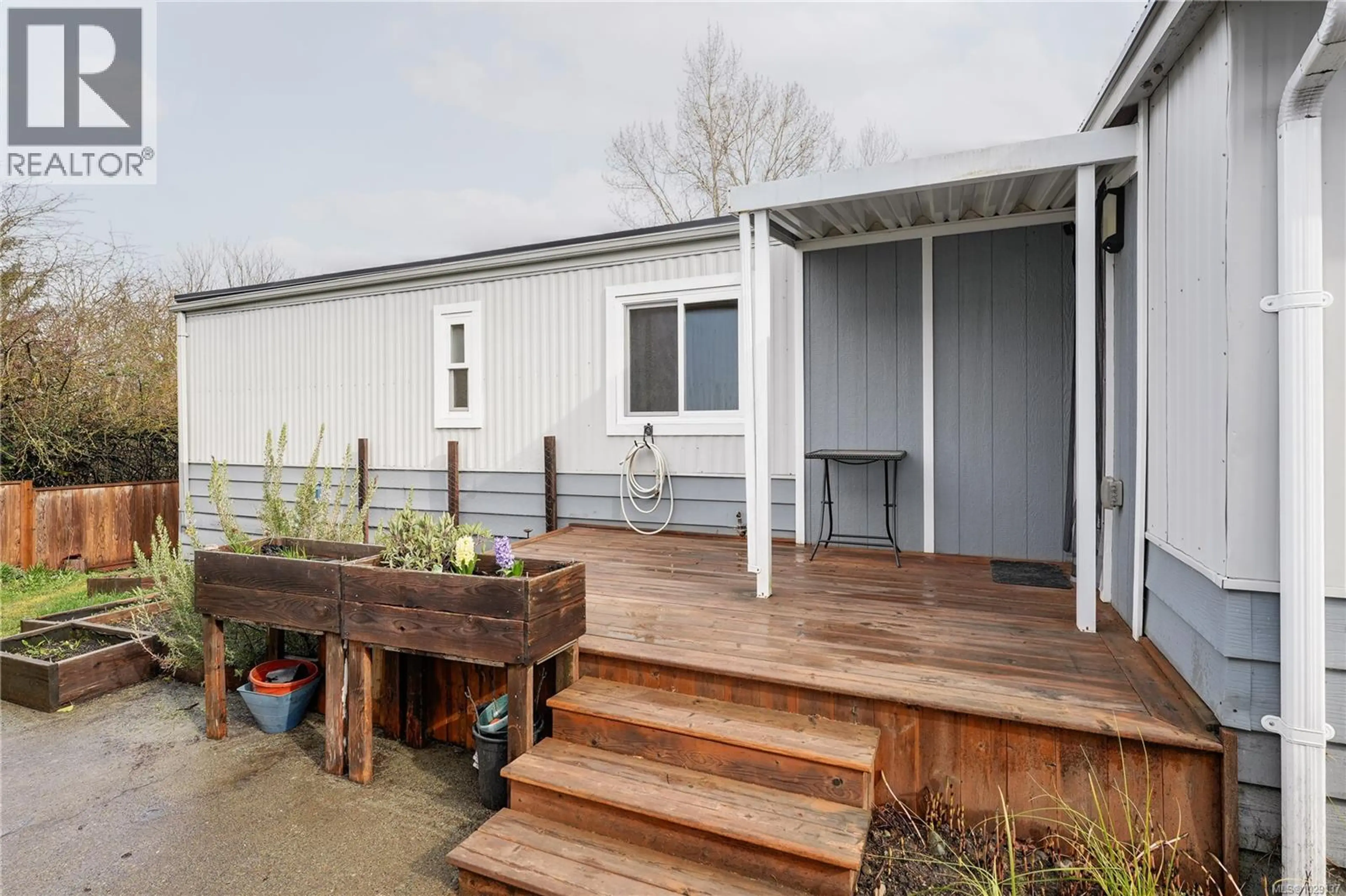 Property at #5 70 COOPER RD, View Royal, BC