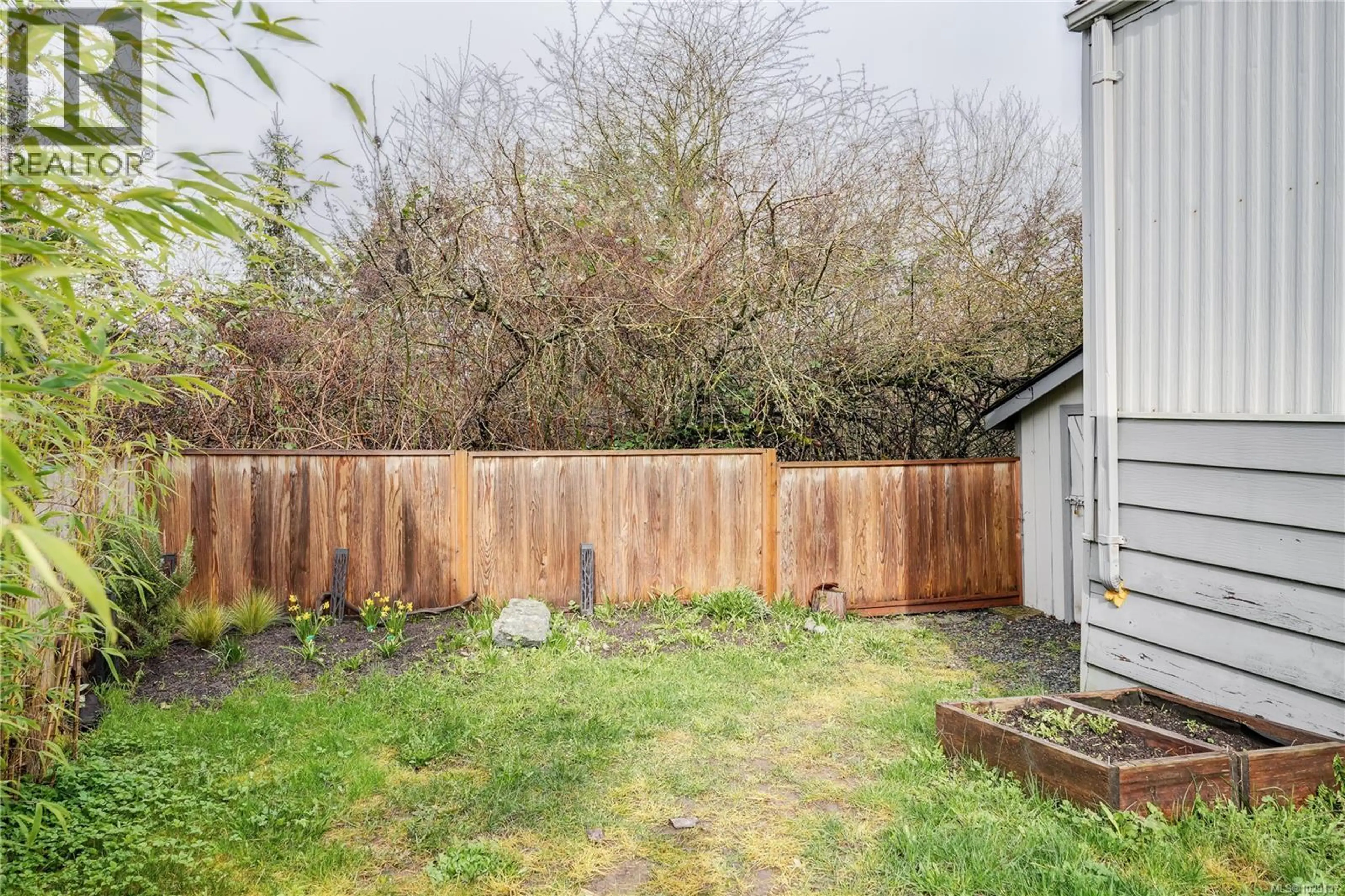 Property at #5 70 COOPER RD, View Royal, BC