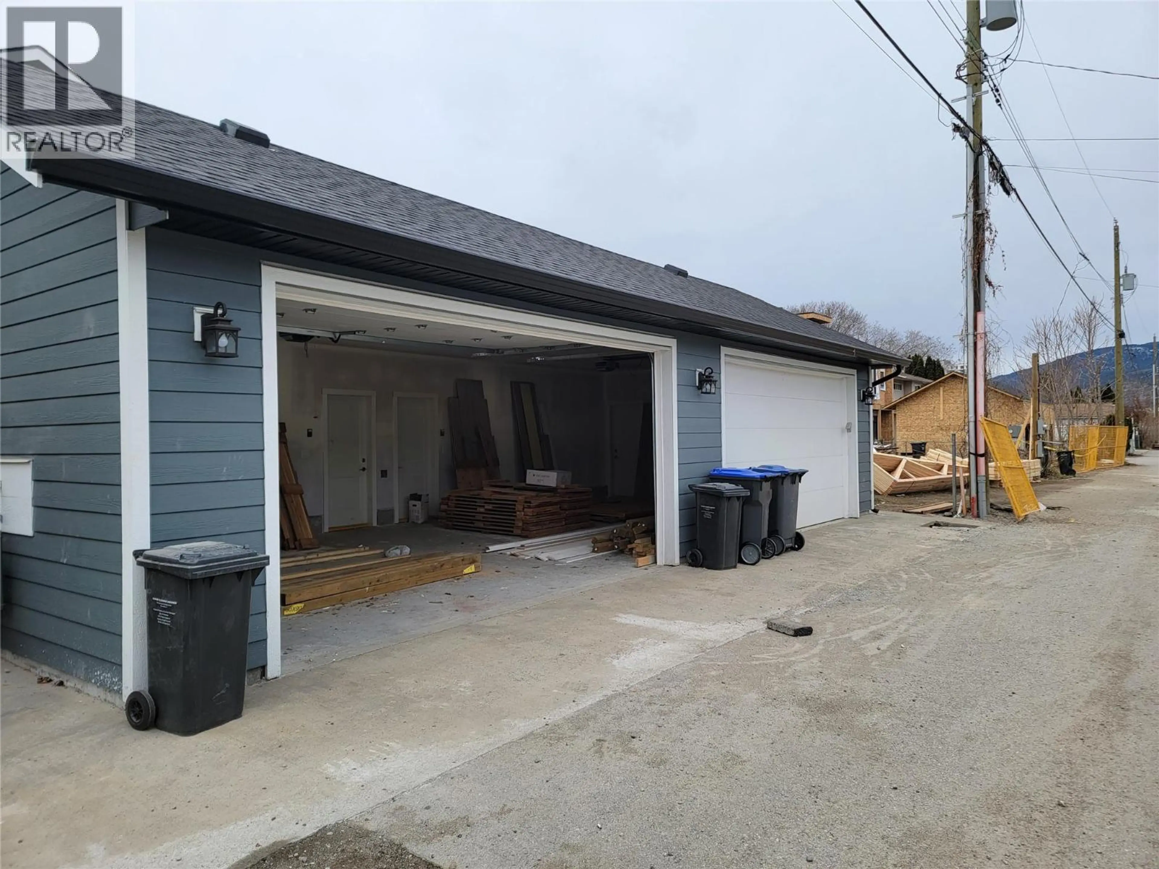 Property at #1 1046 MARTIN AVENUE, Kelowna, BC