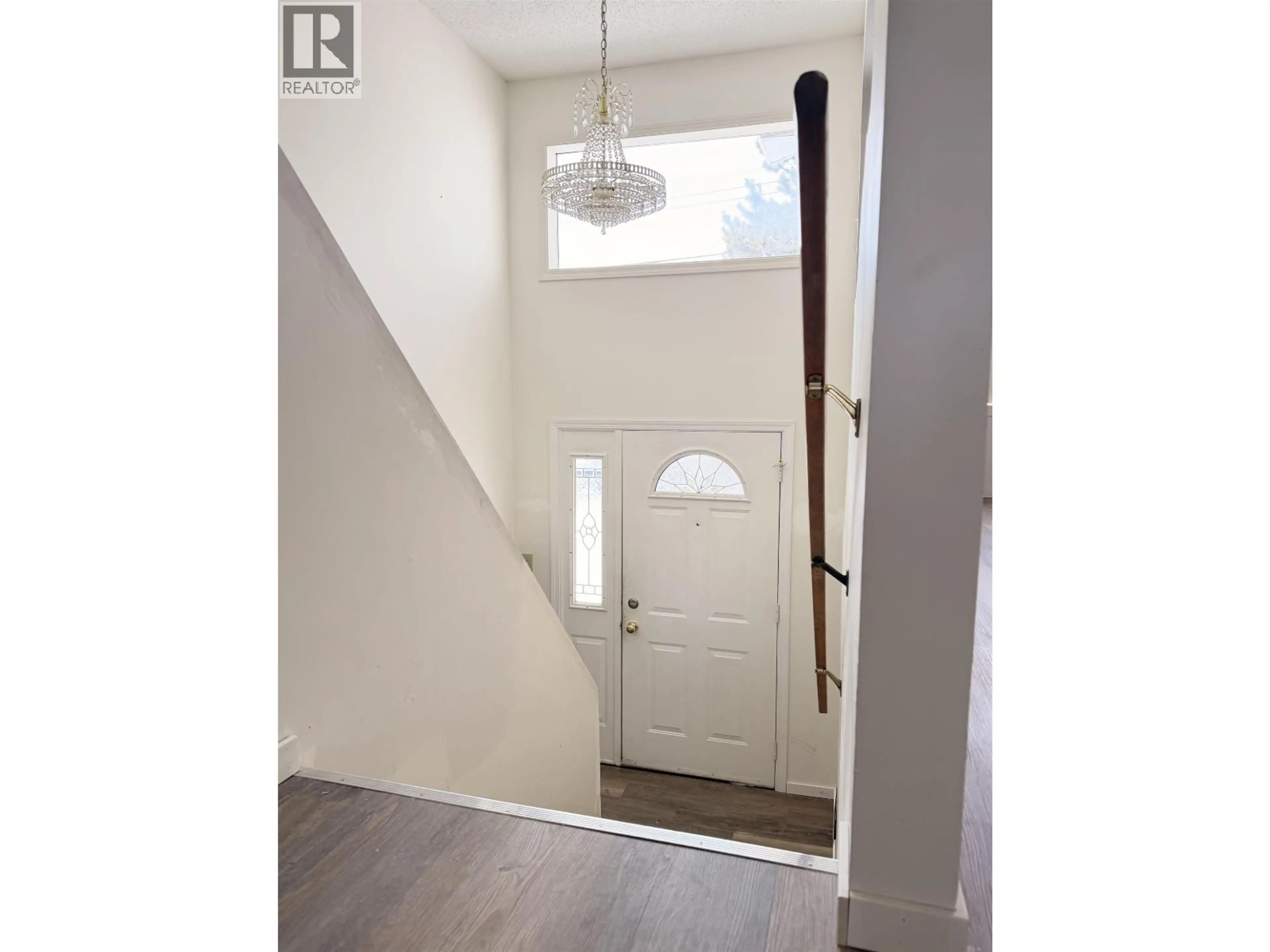 Property at 5 MUNRO CRESCENT, Mackenzie, BC