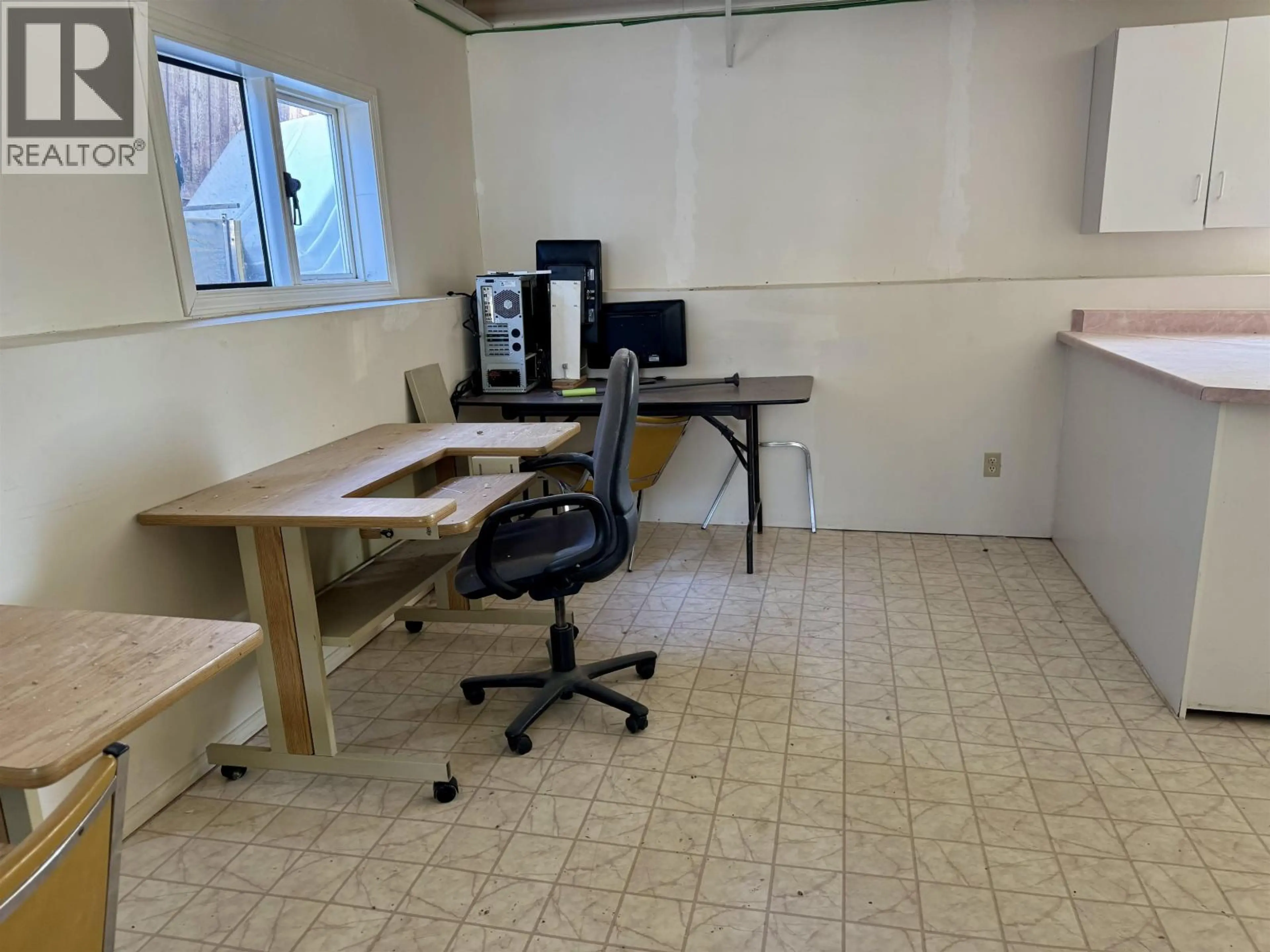 Property at 5 MUNRO CRESCENT, Mackenzie, BC