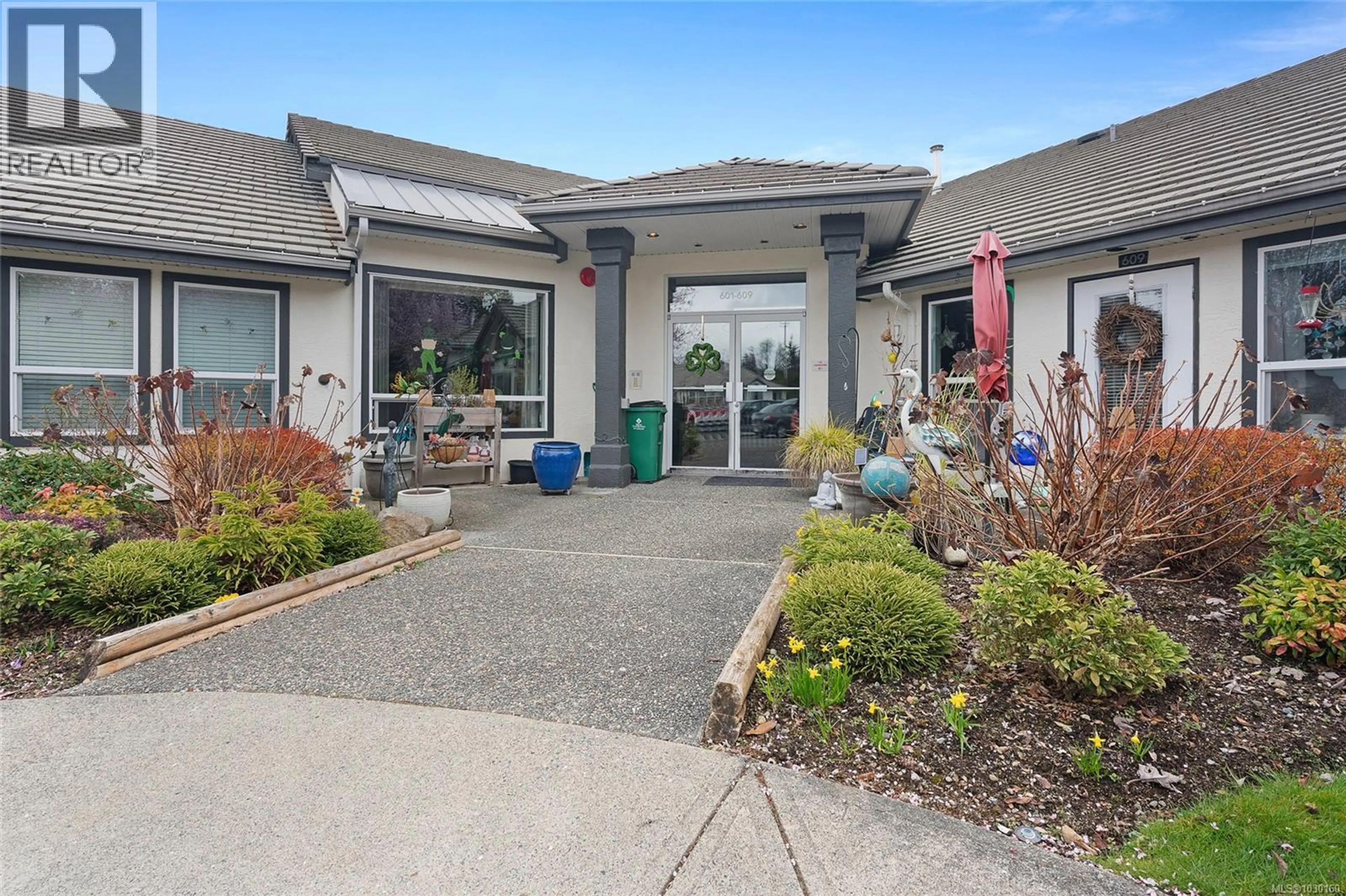 Property at #604 265 MILLS ST, Parksville, BC