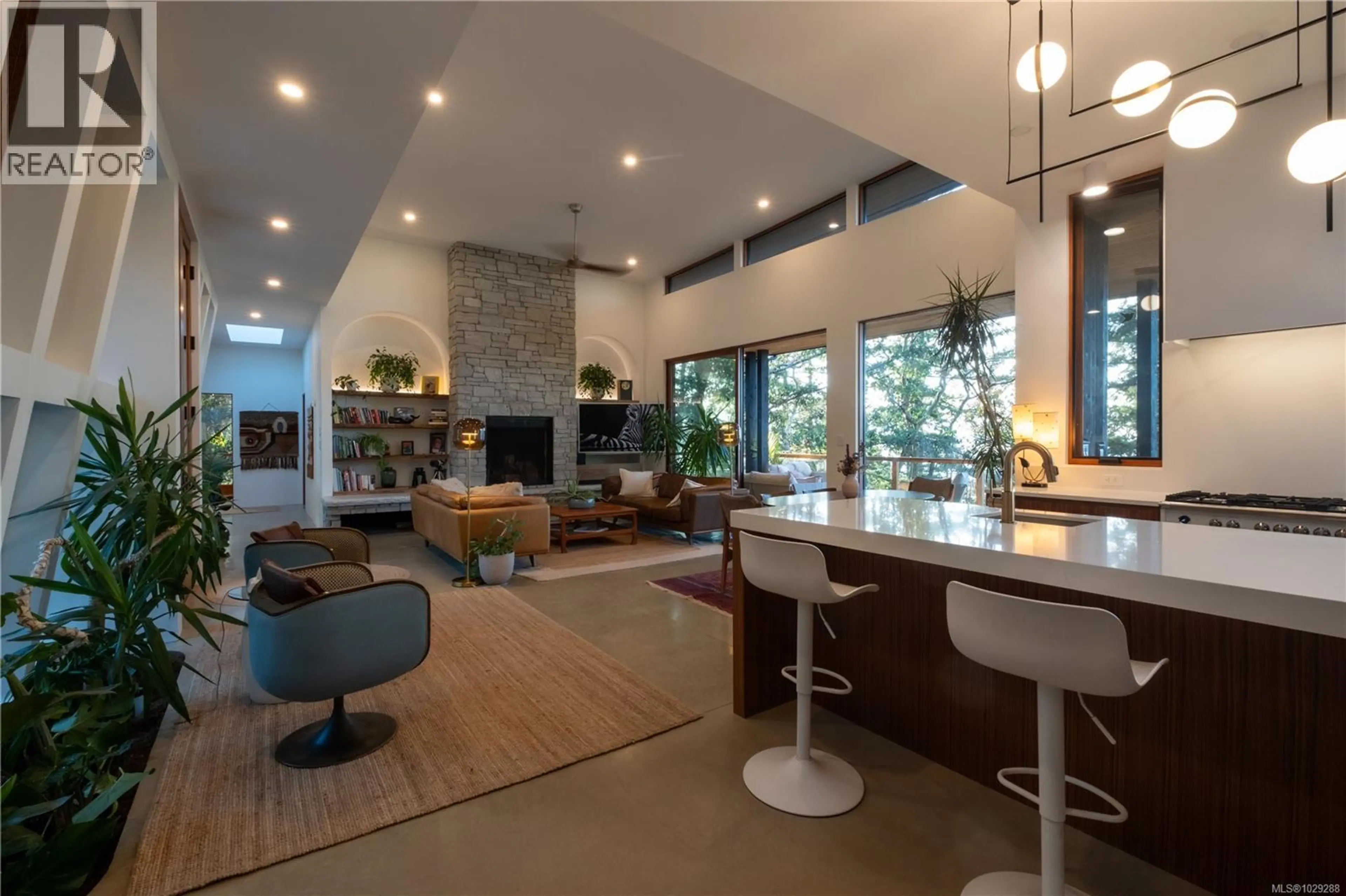 Property at 154 NARROWS WEST RD, Salt Spring, BC