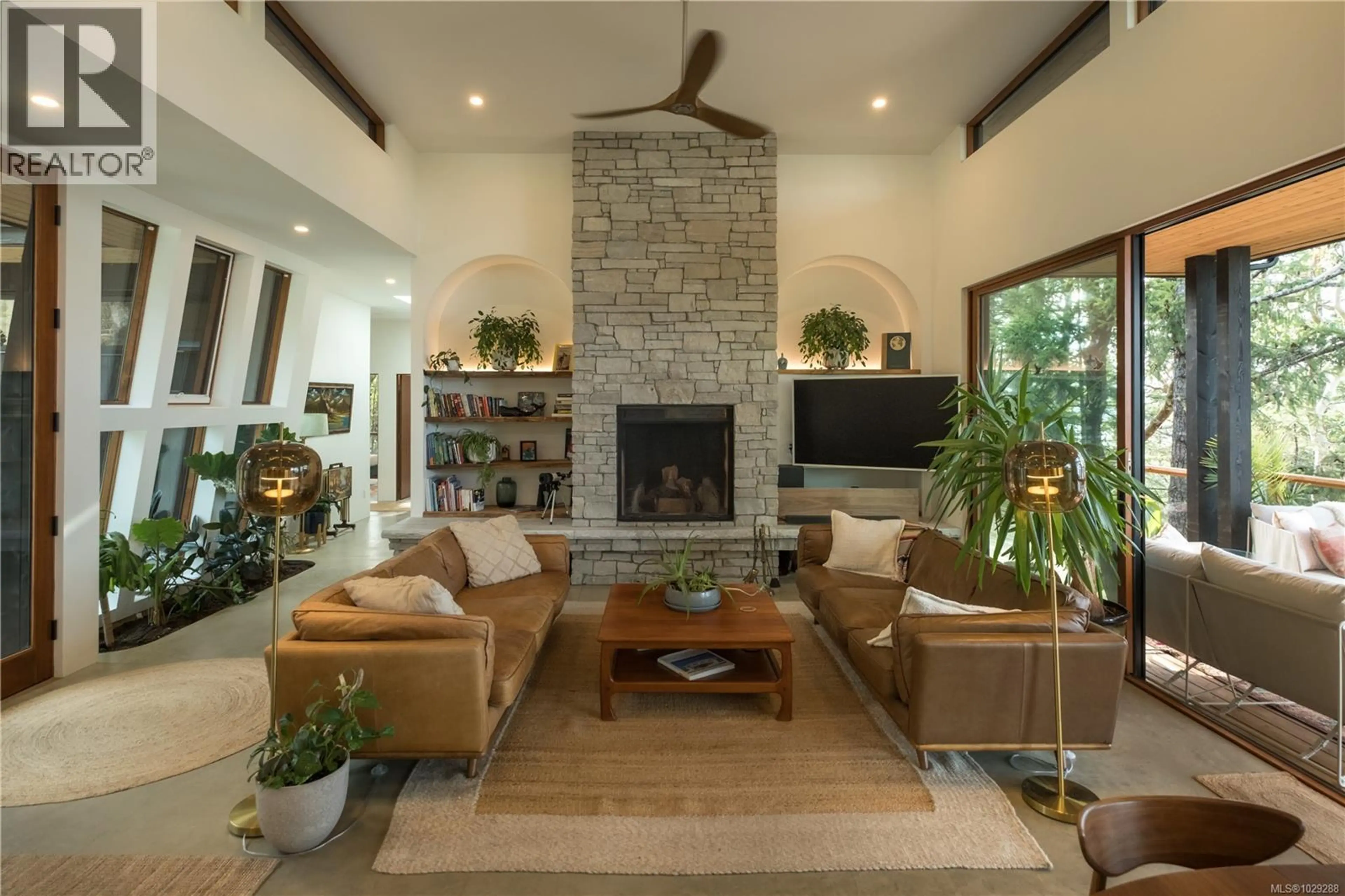 Property at 154 NARROWS WEST RD, Salt Spring, BC