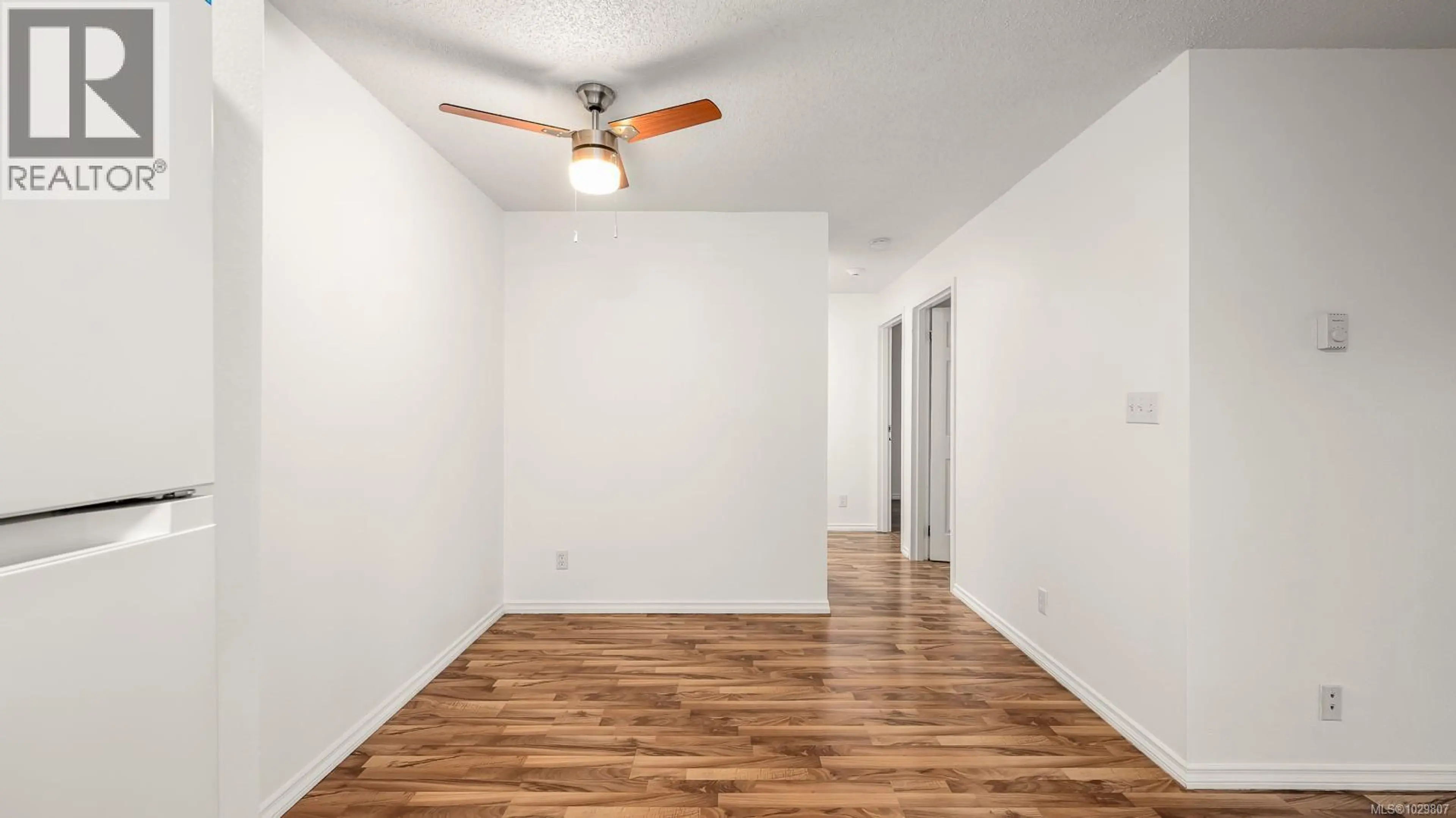 Property at #208 1130 WILLEMAR AVE, Courtenay, BC