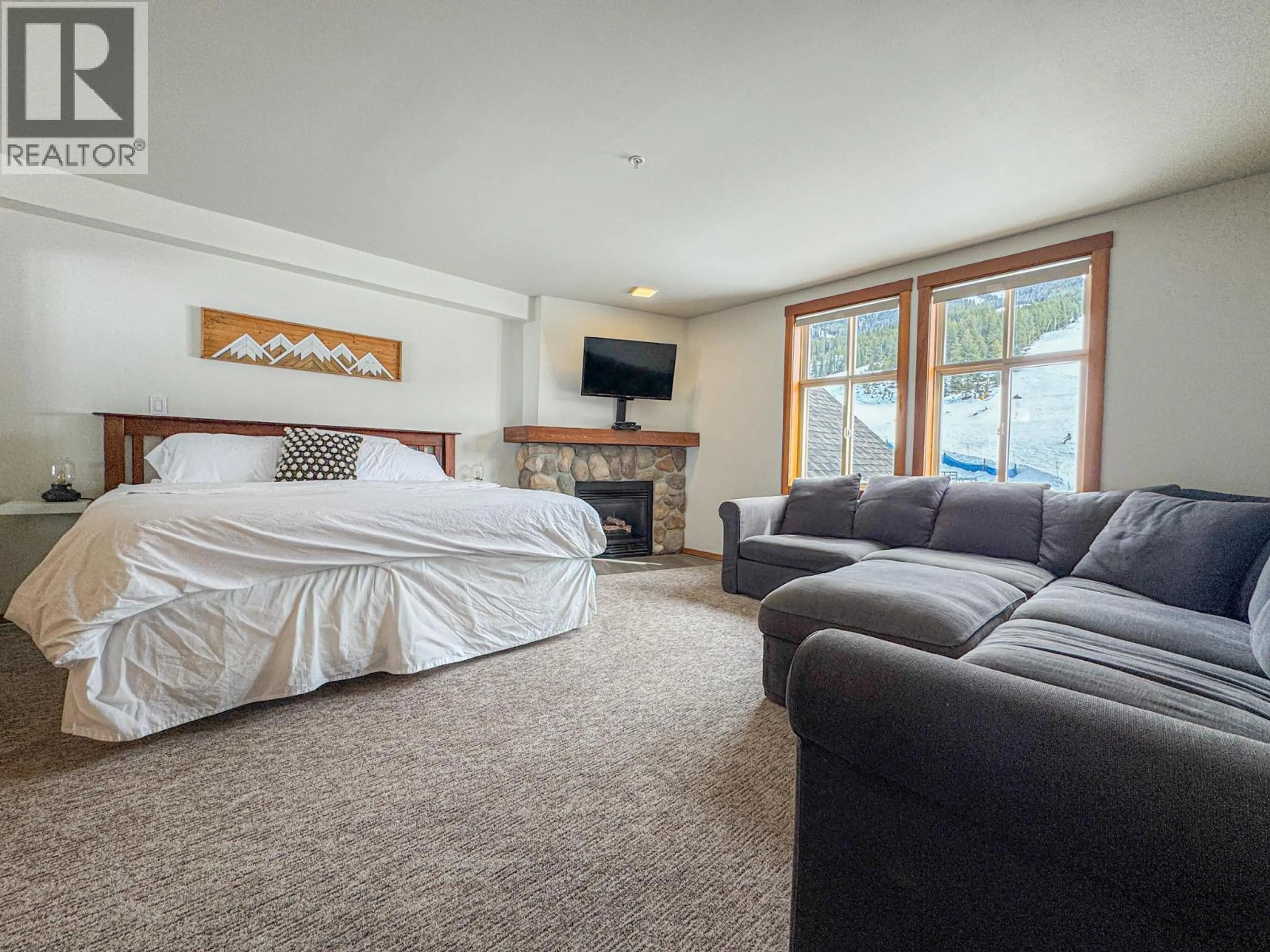 Property at #205 2050 SUMMIT DRIVE, Panorama, BC