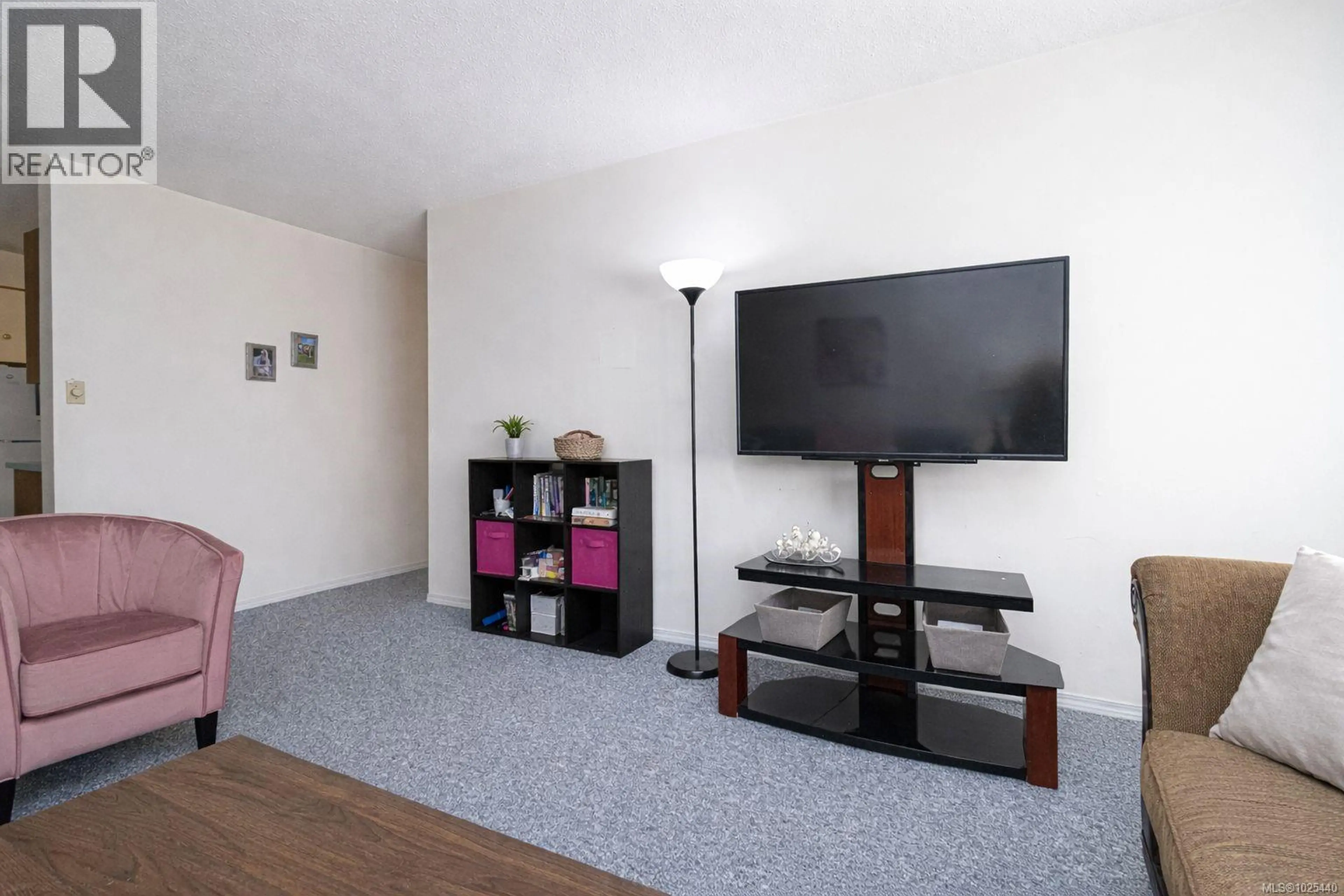 Property at #204 710 LAMPSON ST, Esquimalt, BC