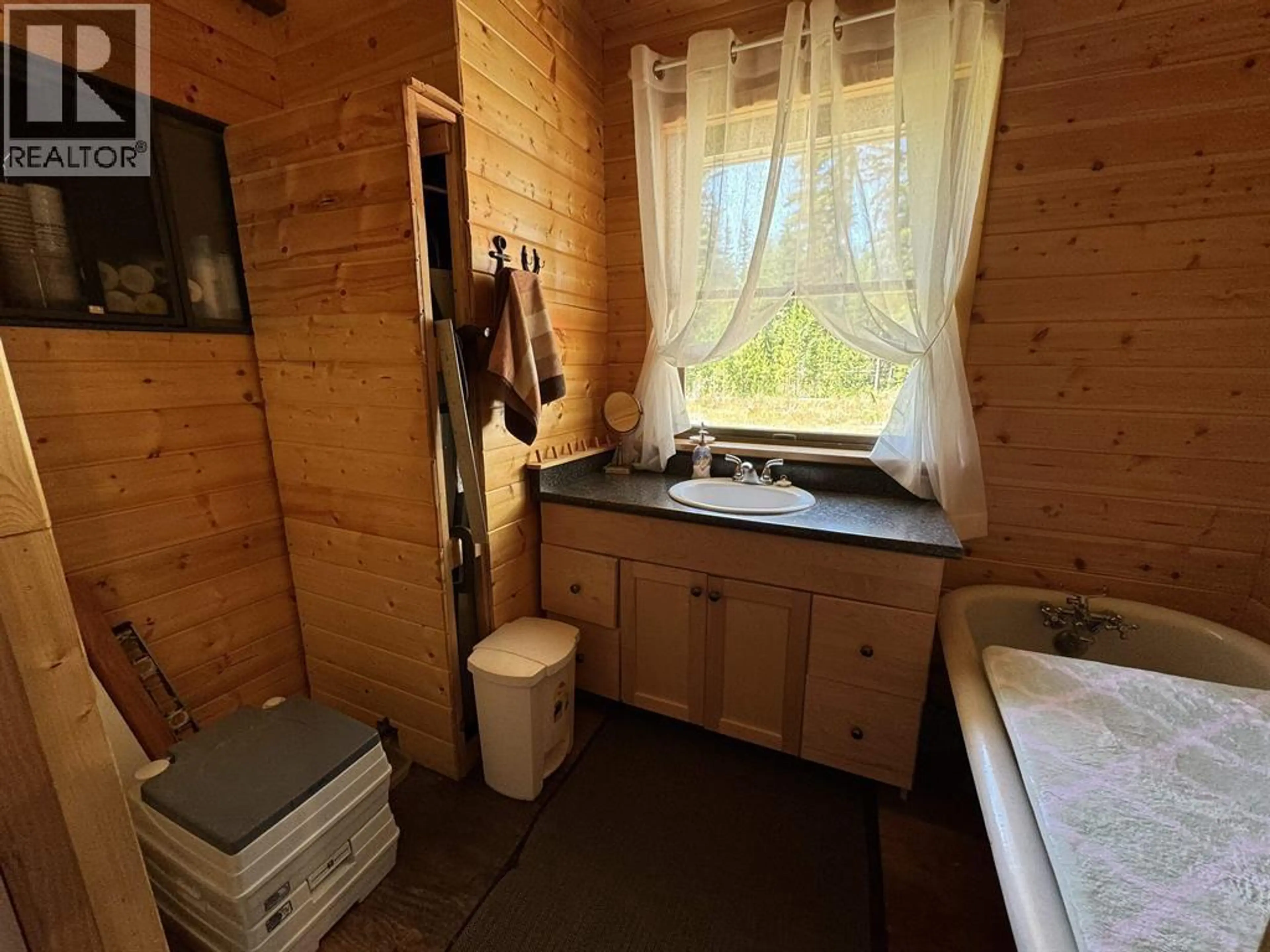 Property at 4836 BINNIE ROAD, Lac La Hache, BC