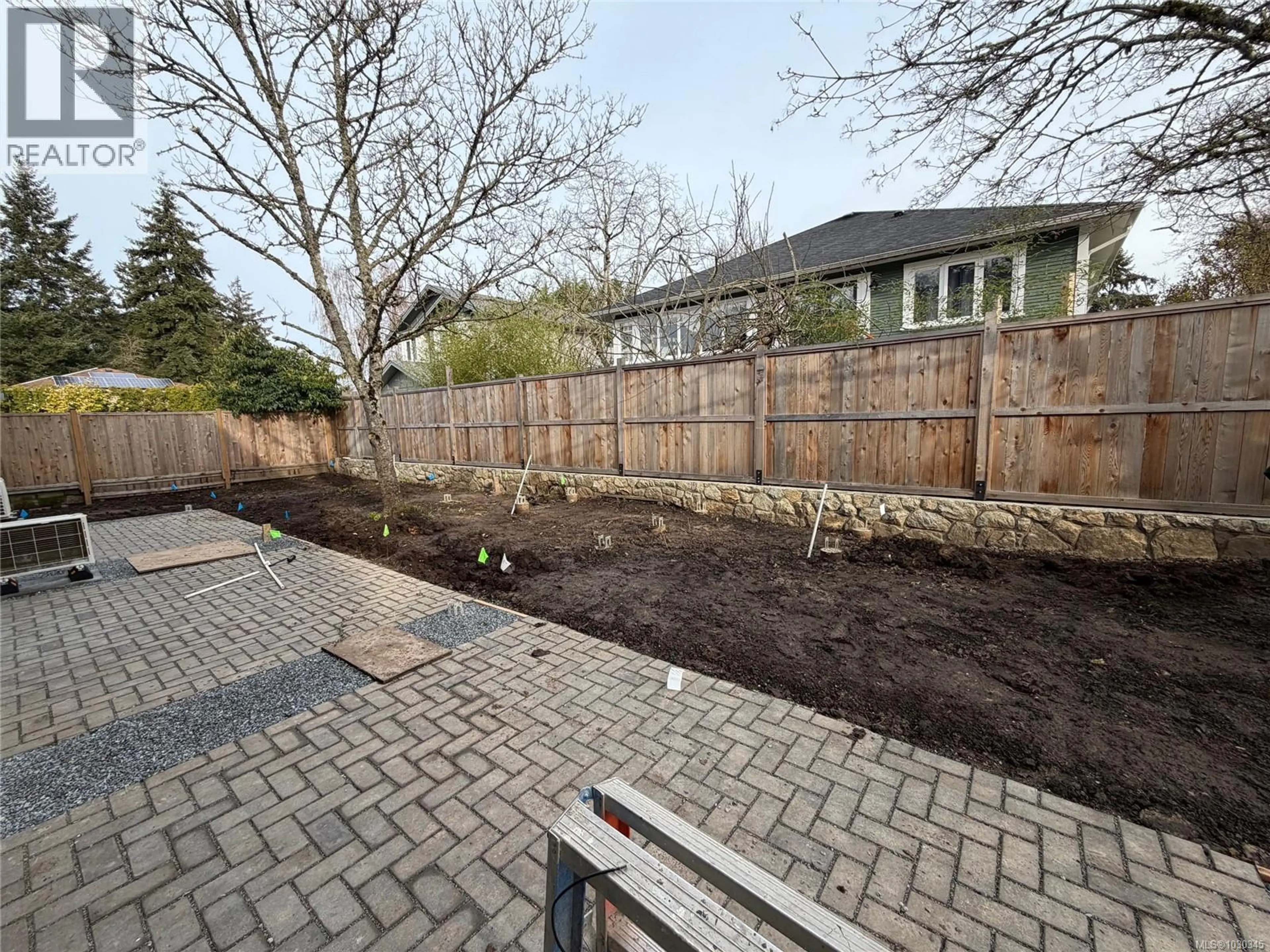 Property at #2 1048 CLARKE RD, Central Saanich, BC