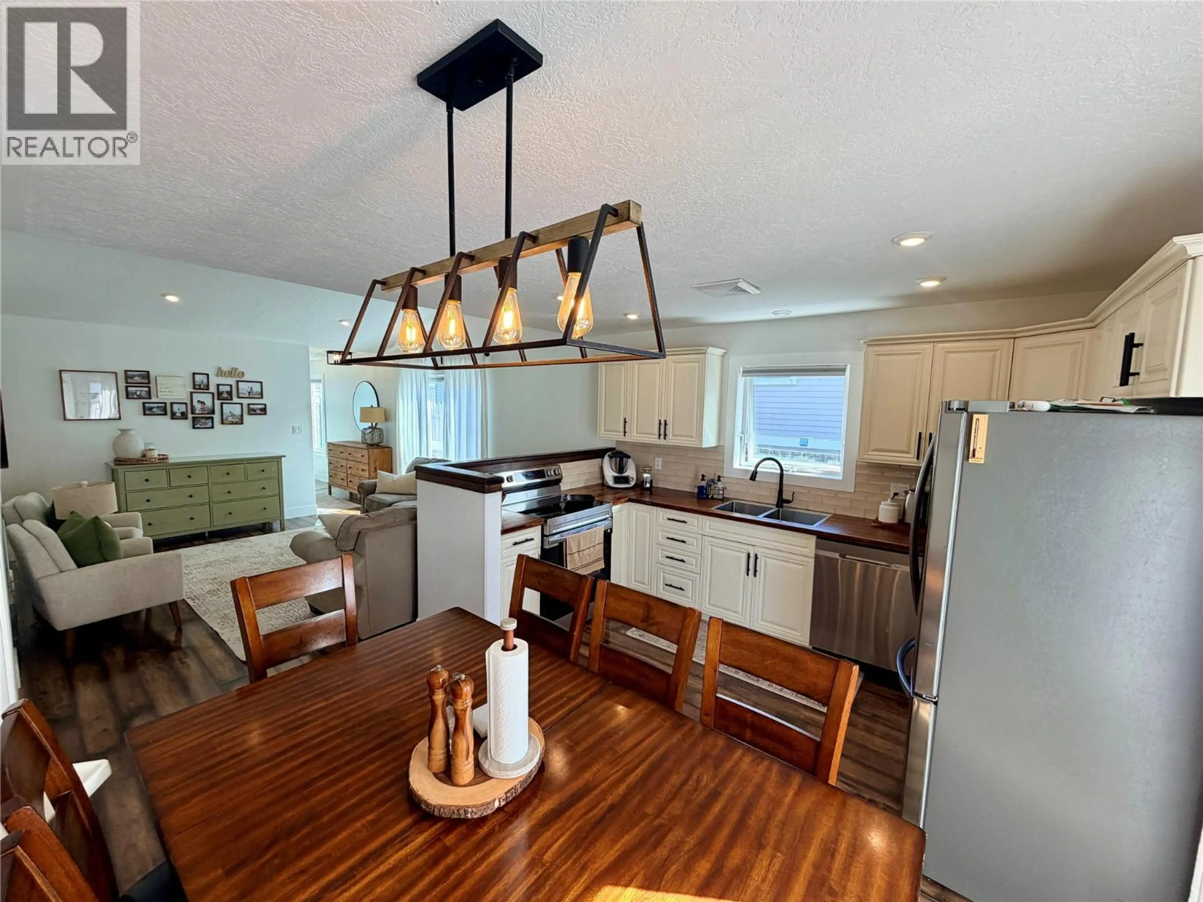 Property at 1327 101 AVENUE, Dawson Creek, BC