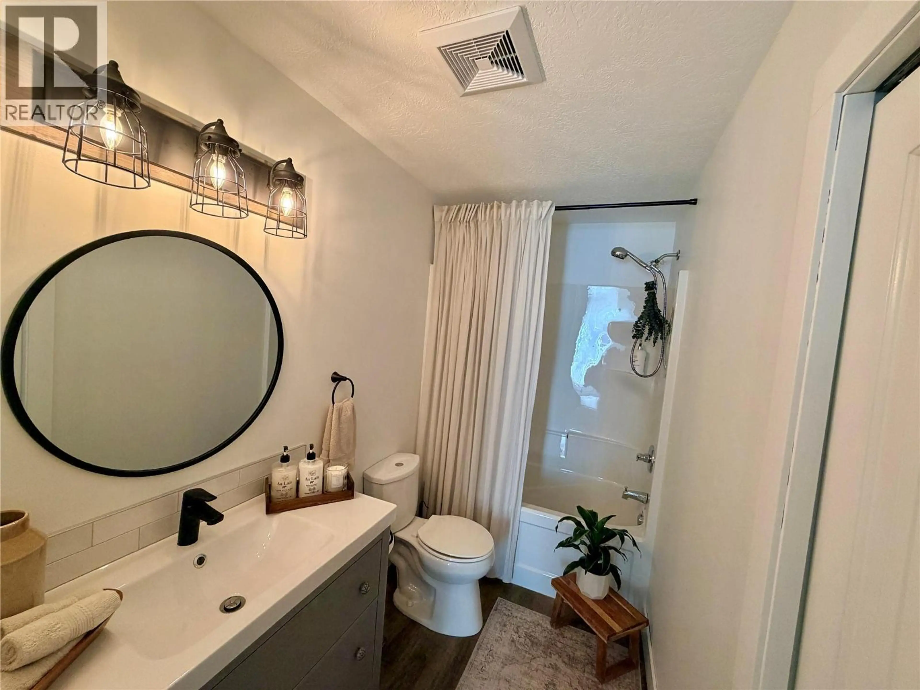 Property at 1327 101 AVENUE, Dawson Creek, BC