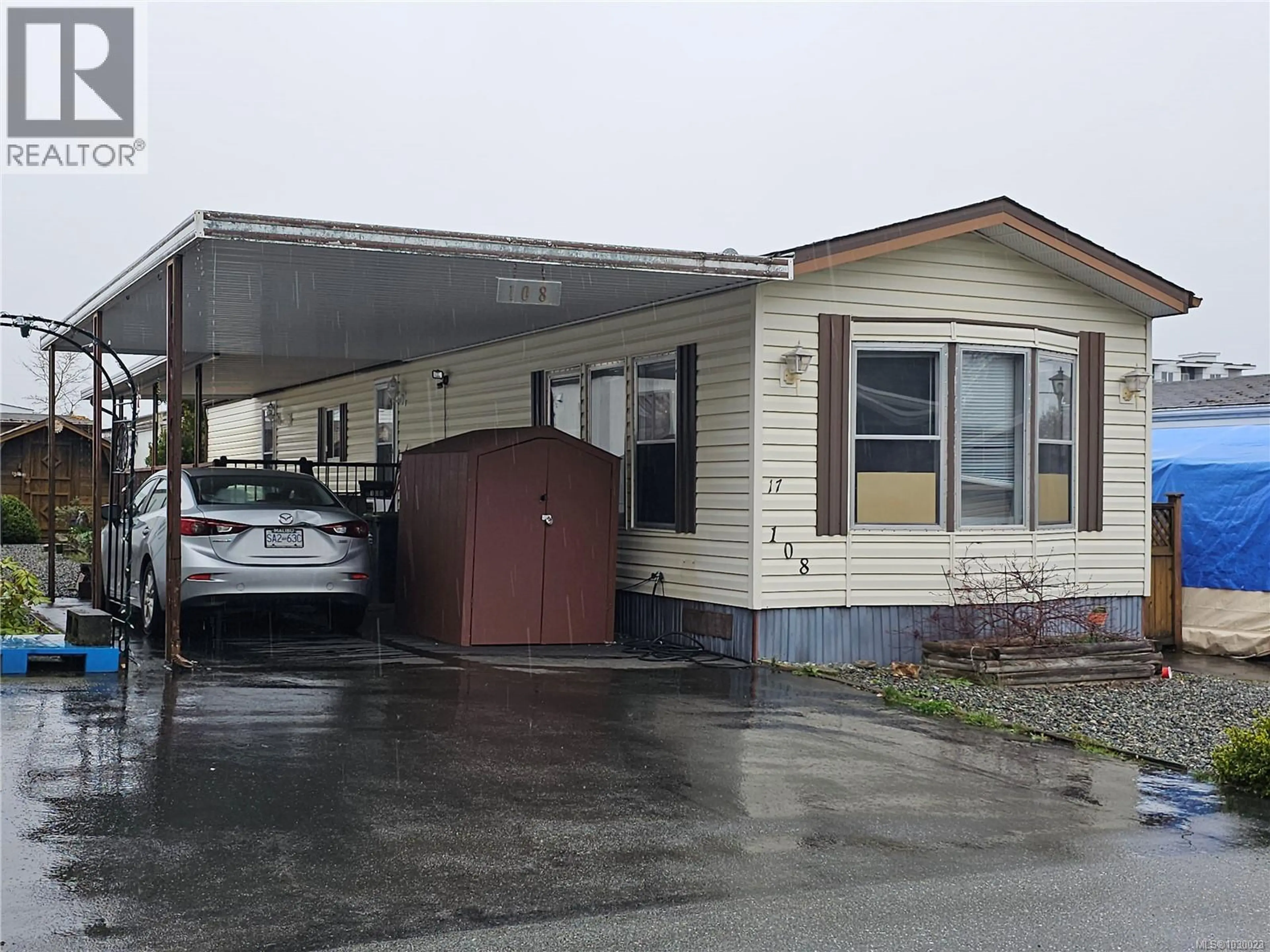 Property at #108 17 CHIEF ROBERT SAM LANE, View Royal, BC