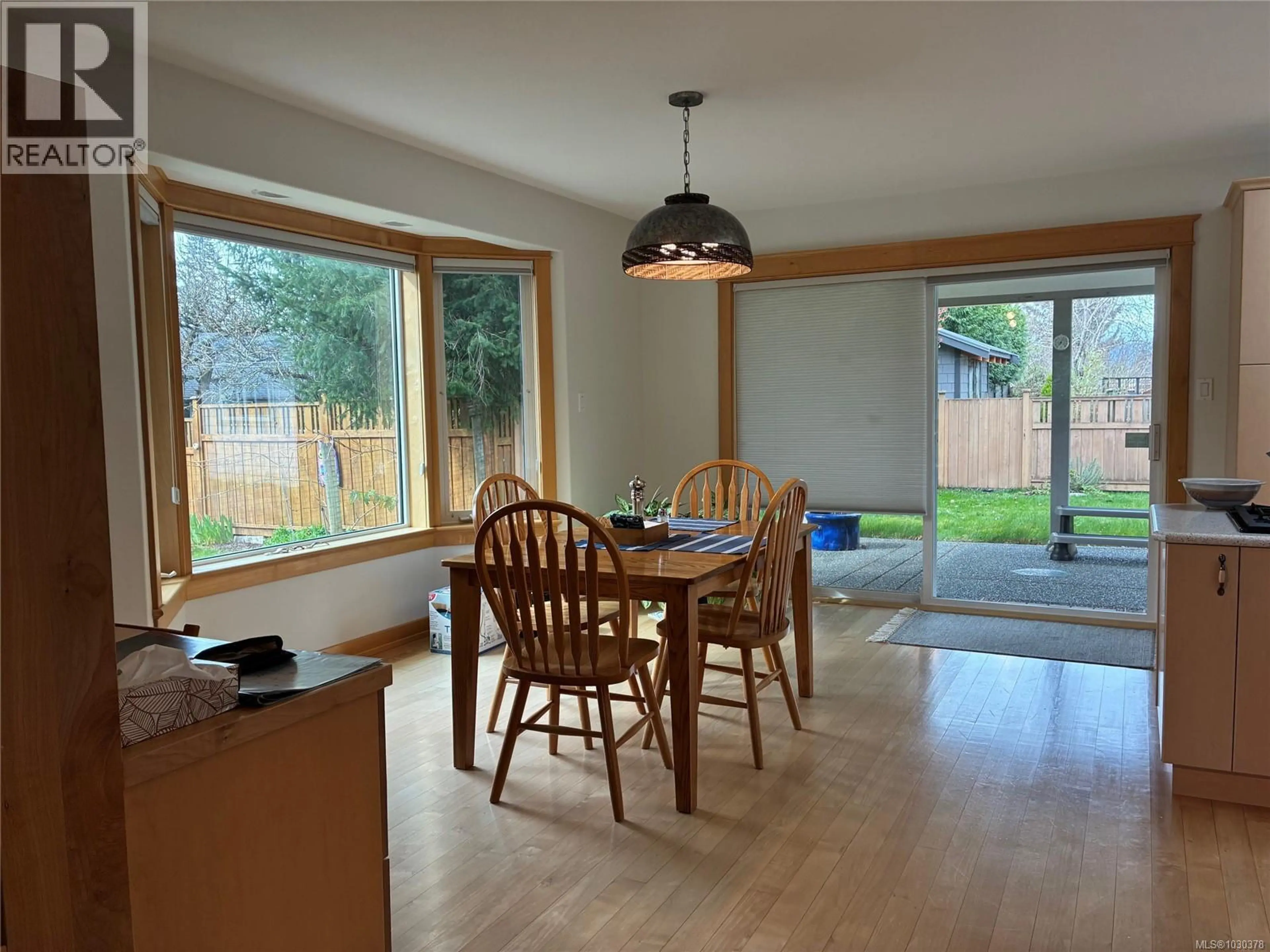 Property at 555 HAIDA ST, Comox, BC