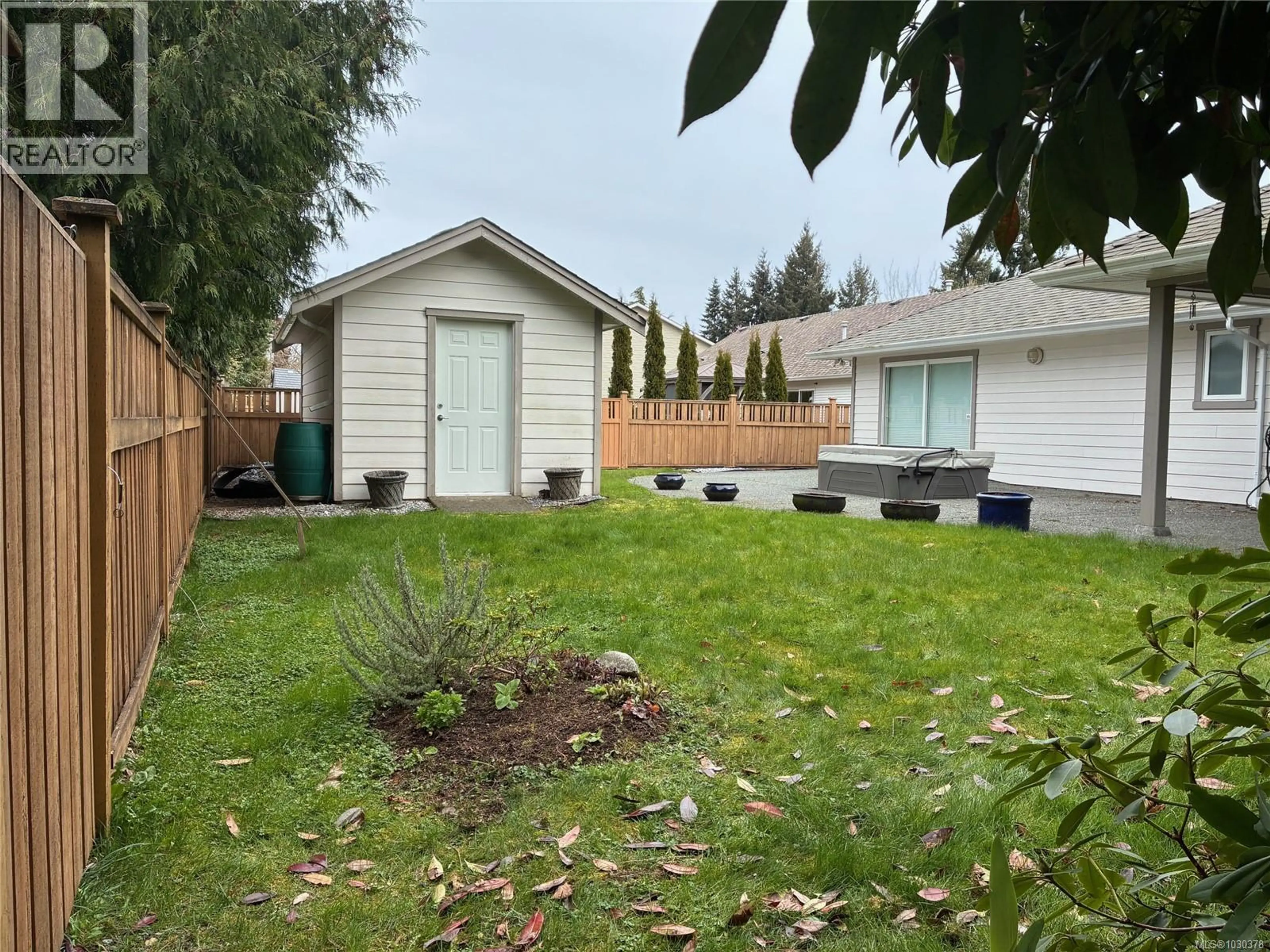 Property at 555 HAIDA ST, Comox, BC