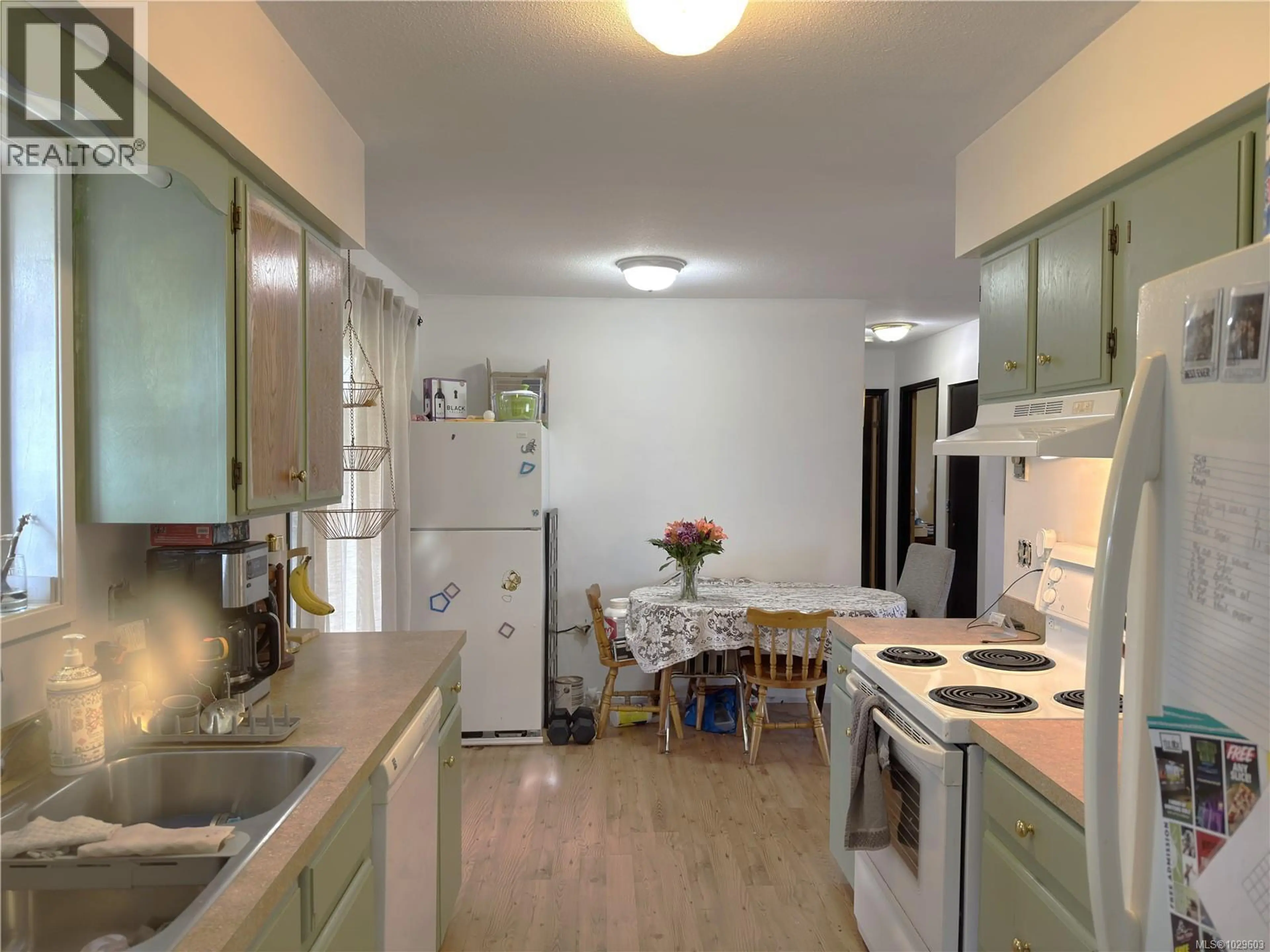 Property at 693 WEDGEWOOD CRES, Parksville, BC