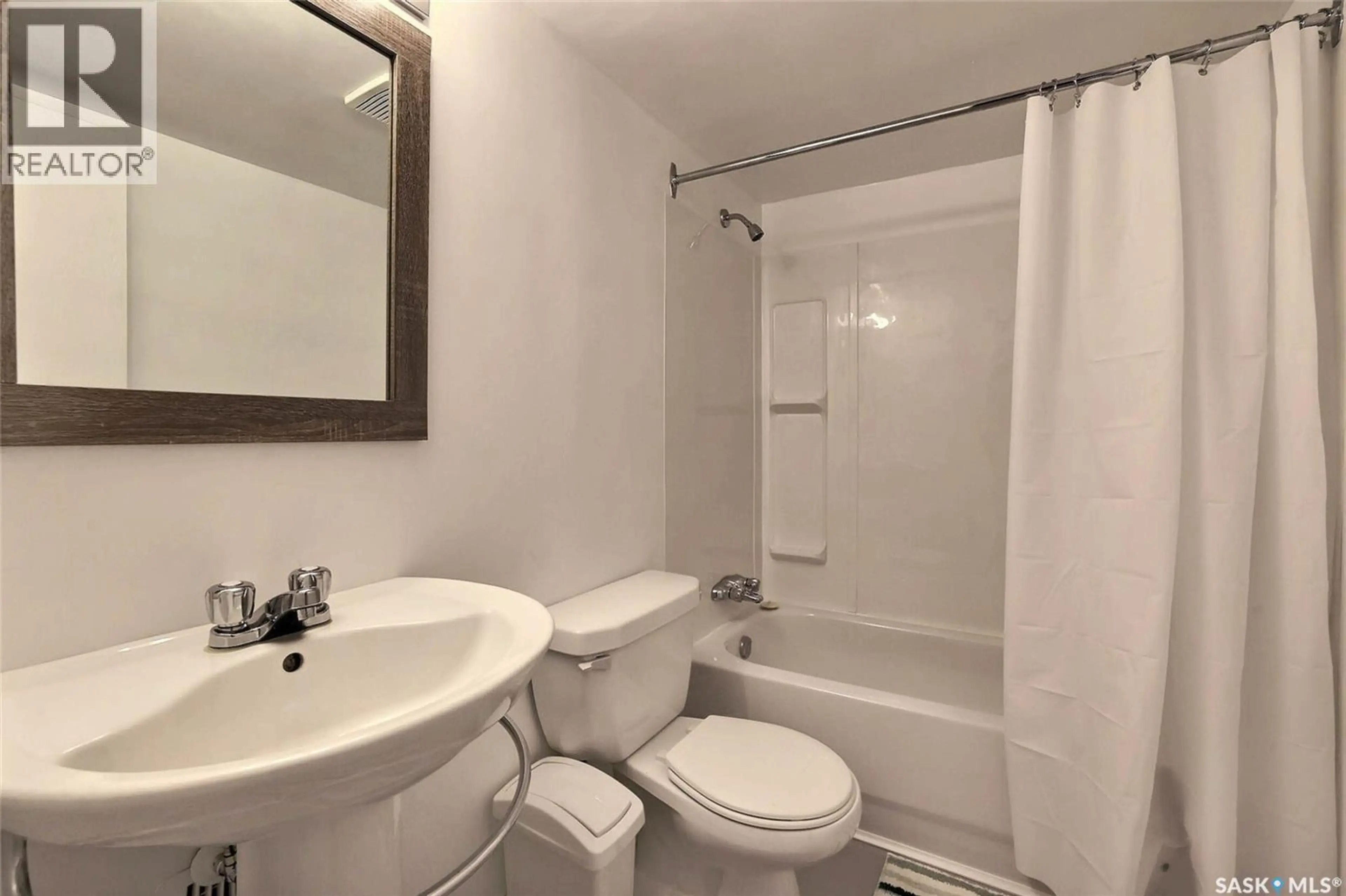 Property at #101 590 LAURIER STREET, Moose Jaw, SK