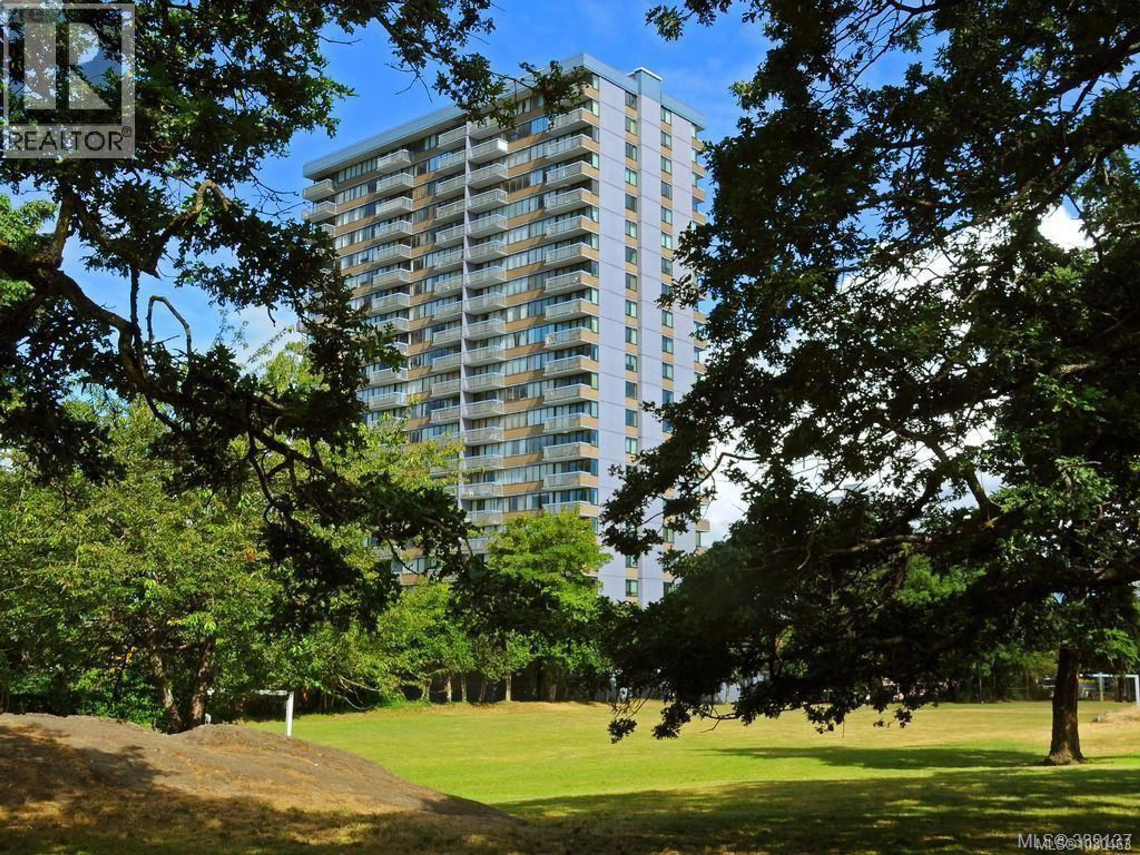 Property at #1401 647 MICHIGAN ST, Victoria, BC