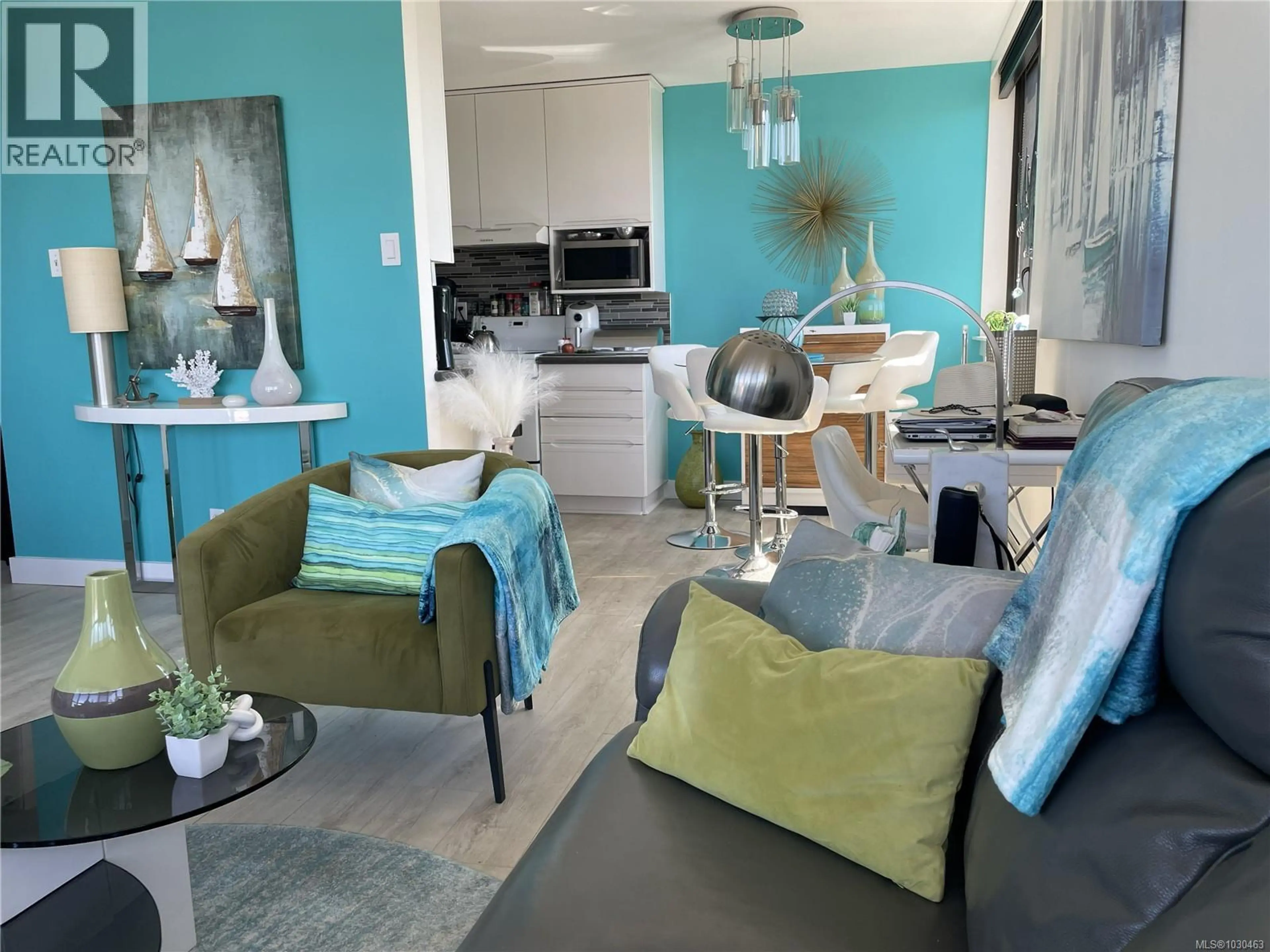 Property at #1401 647 MICHIGAN ST, Victoria, BC