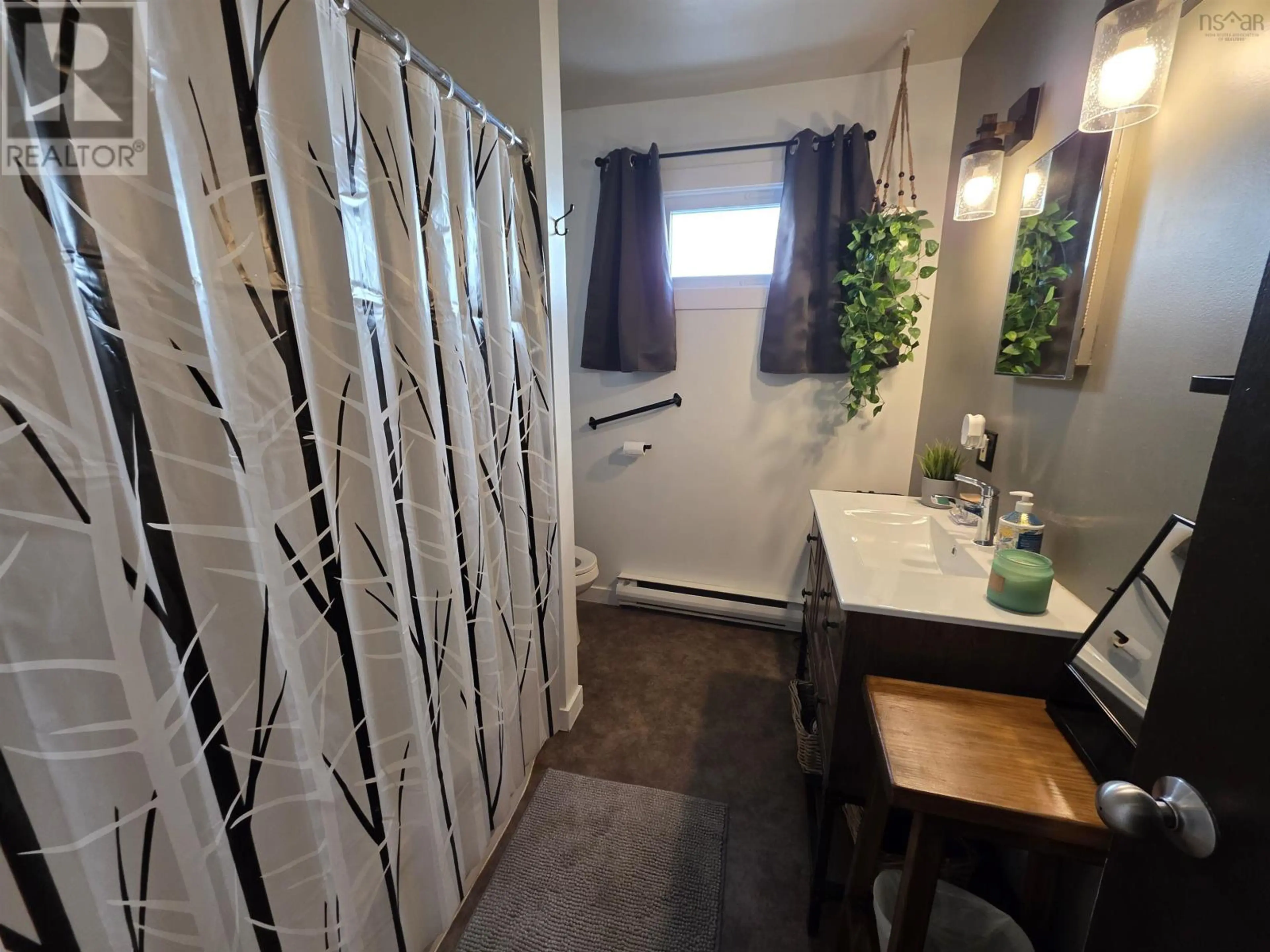 Property at 123 MOUNT EDWARD ROAD, Dartmouth, NS