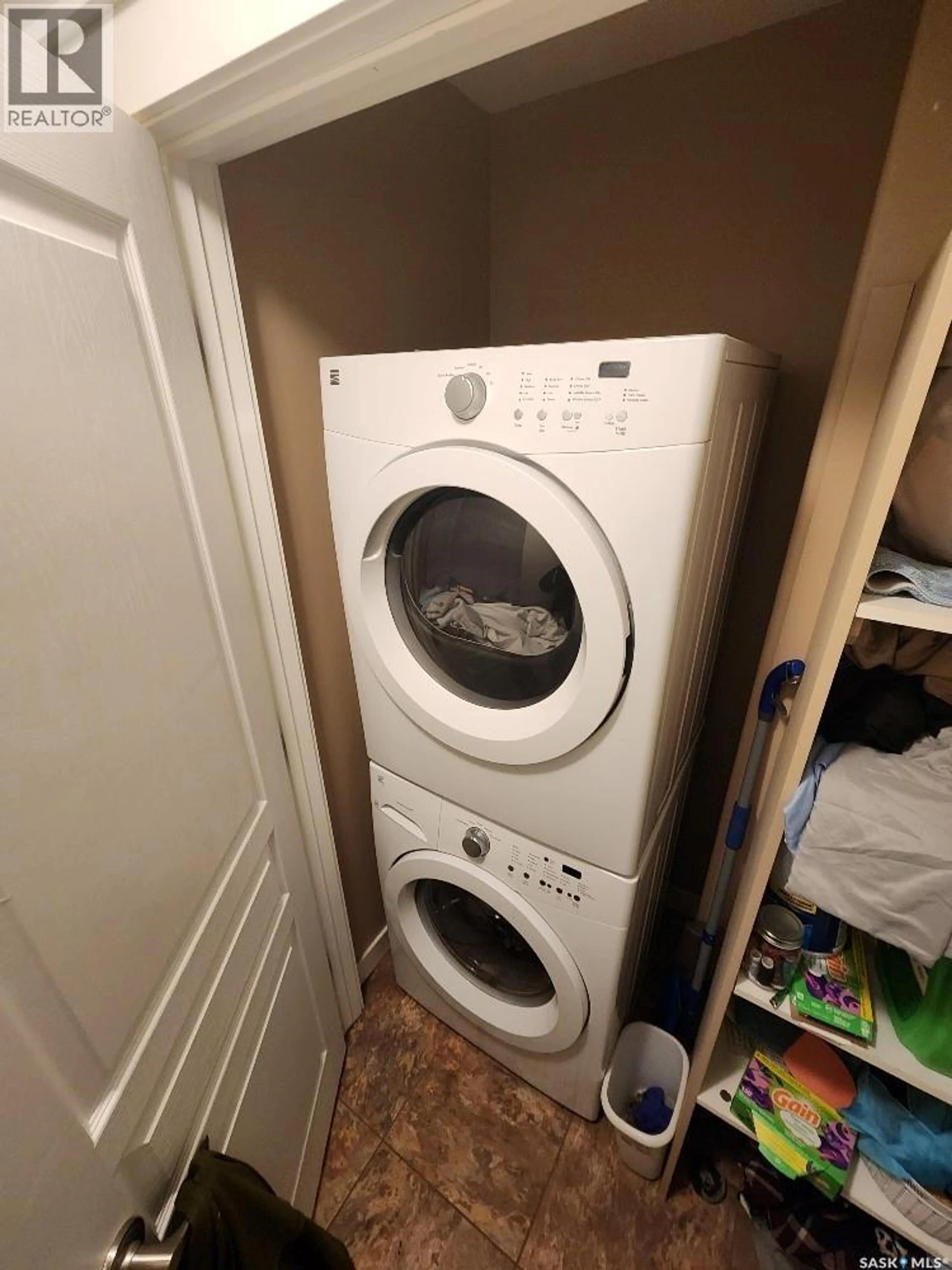 Property at 2067 BRODER STREET, Regina, SK