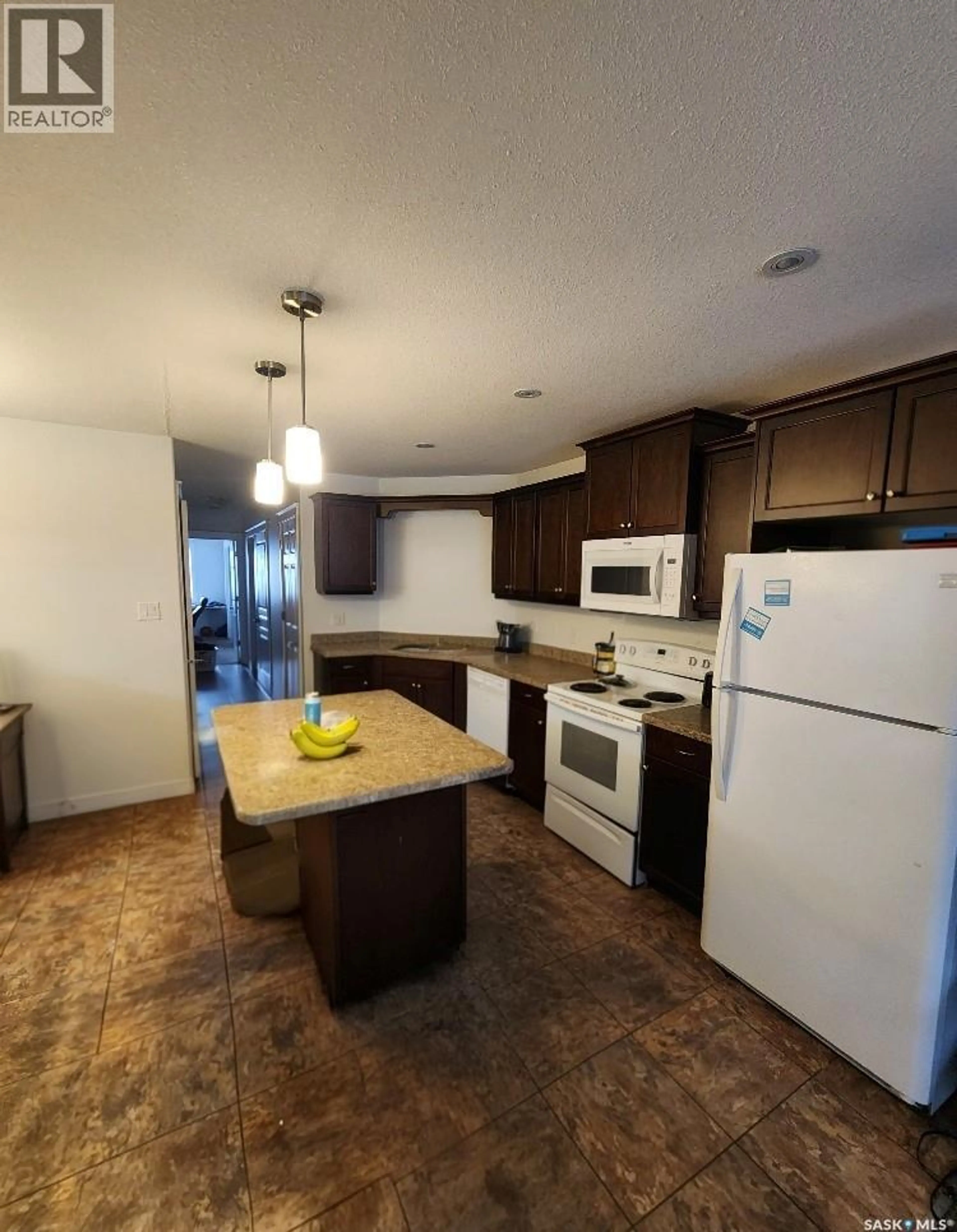 Property at 2067 BRODER STREET, Regina, SK