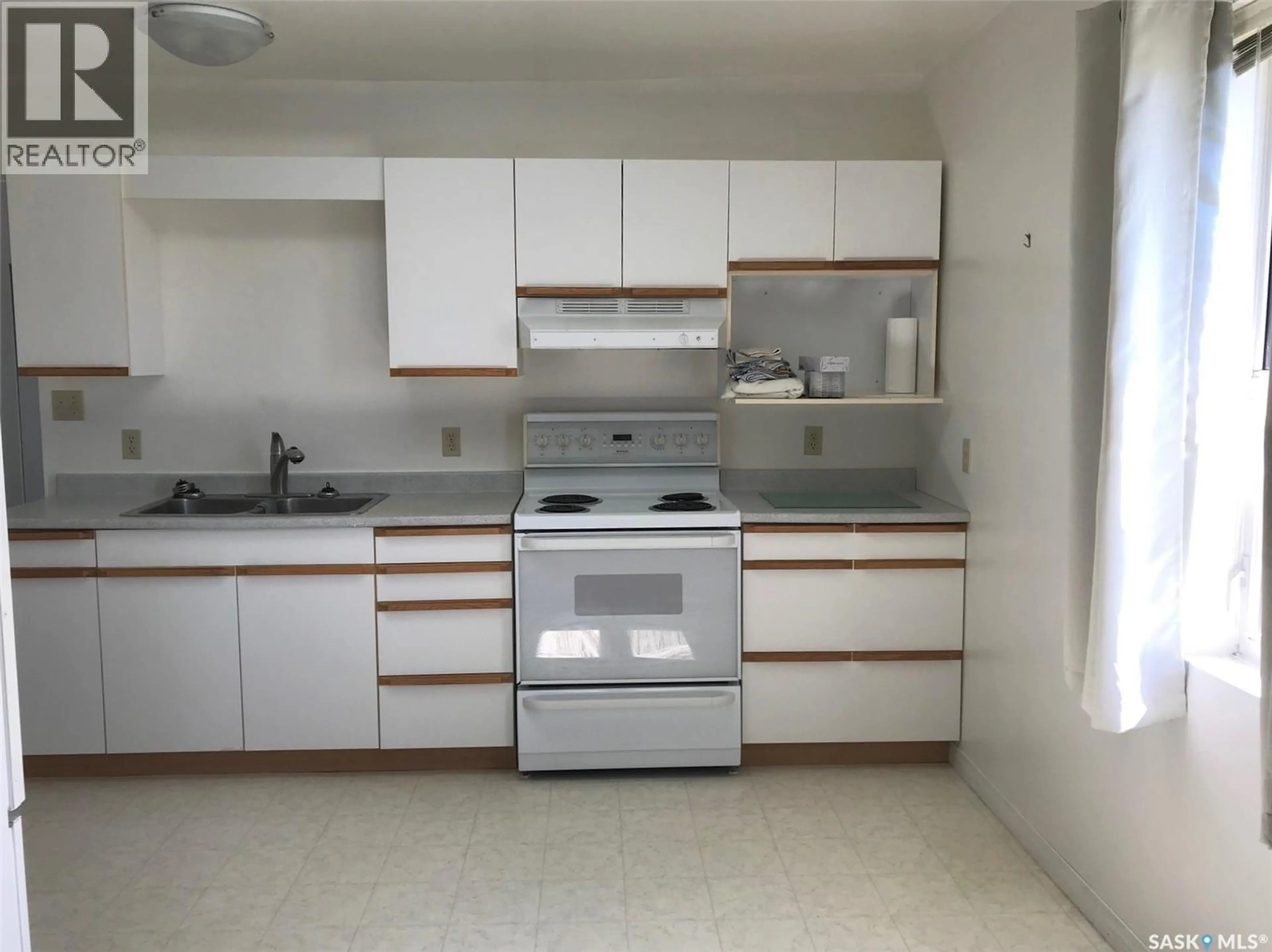 Property at 332 RUTTLE AVENUE, Kinistino, SK