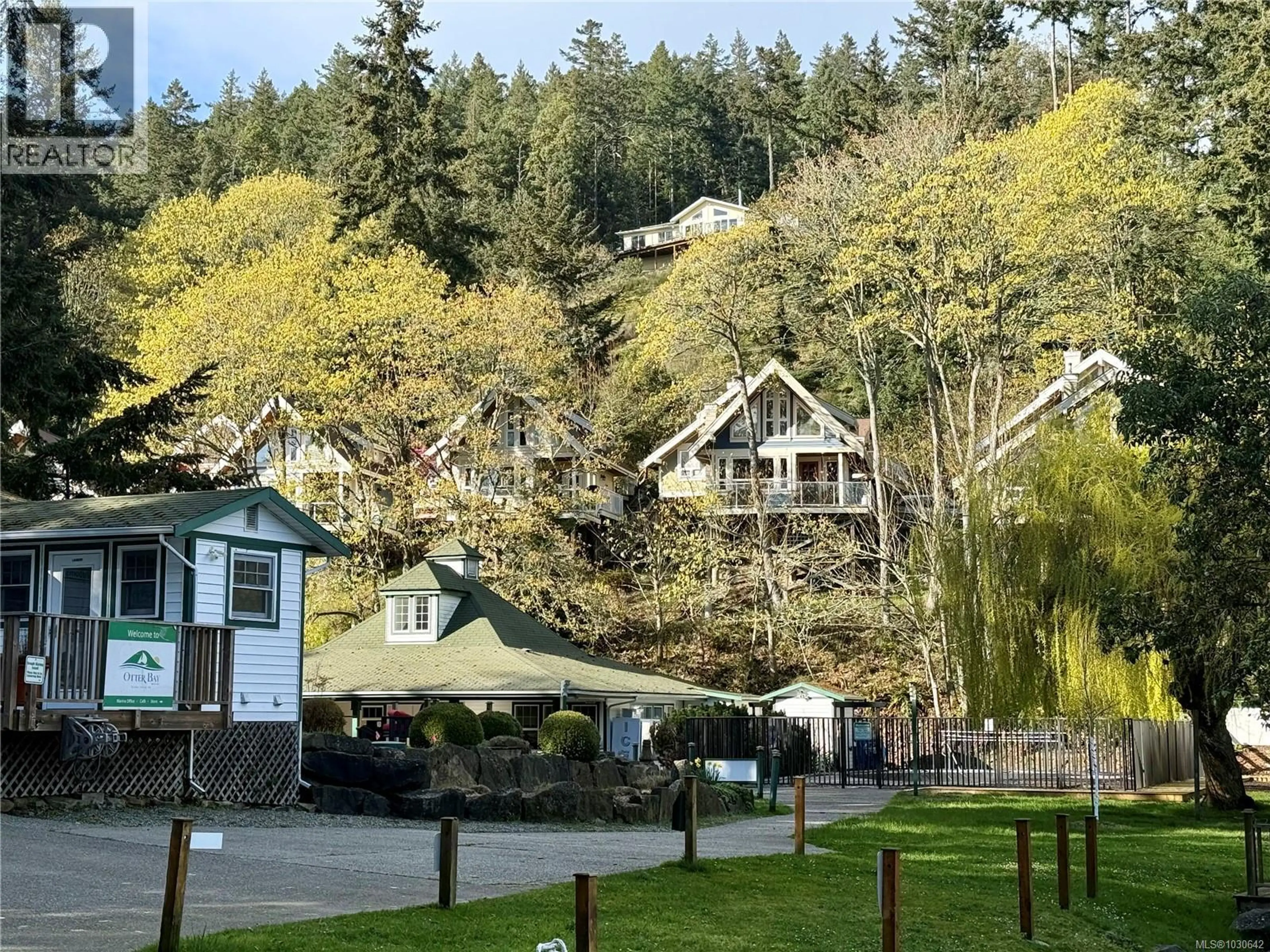 Property at #29A 2315 MACKINNON RD, Pender Island, BC