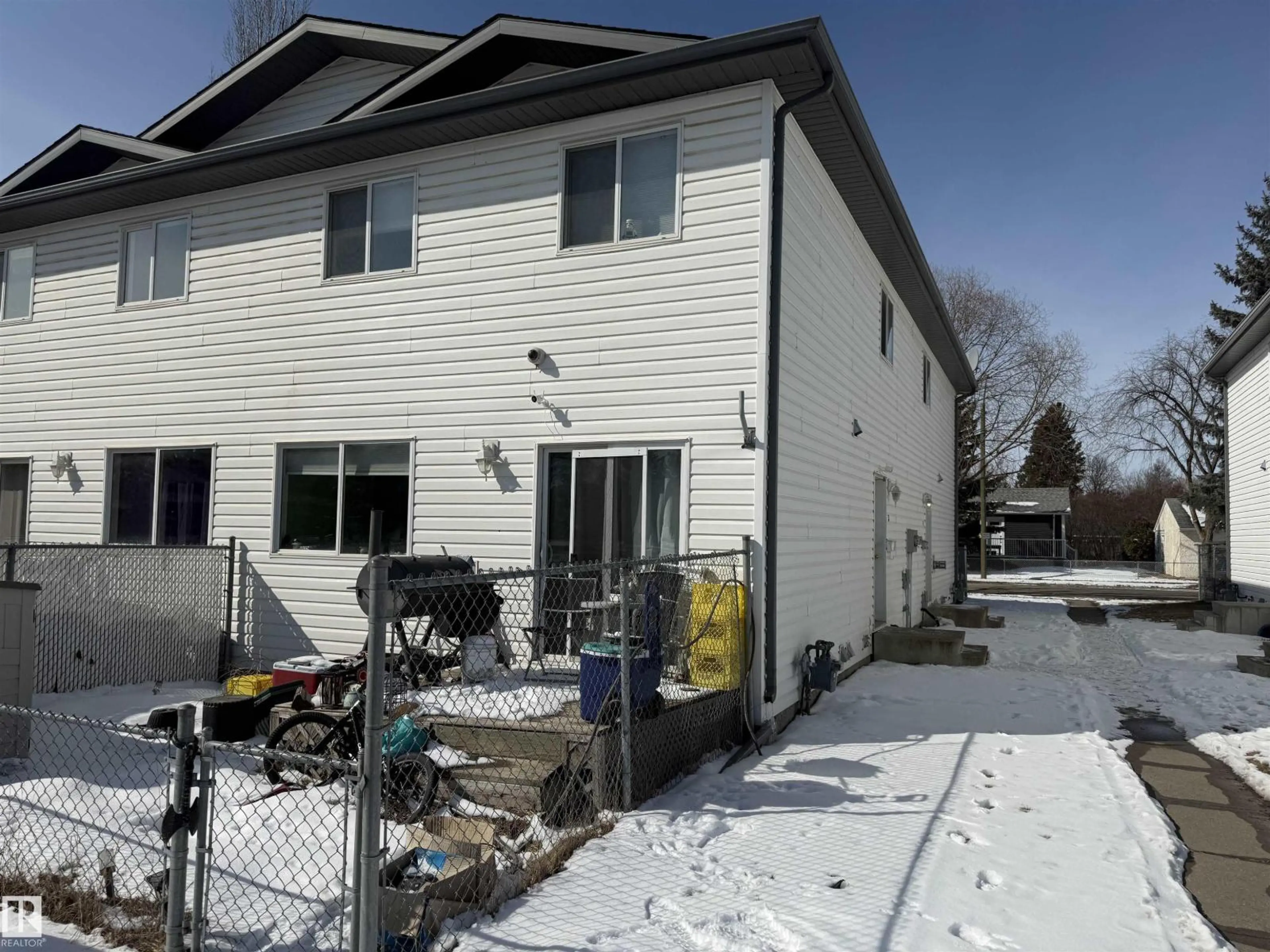 Property at #3 65 MICHIGAN ST, Devon, AB