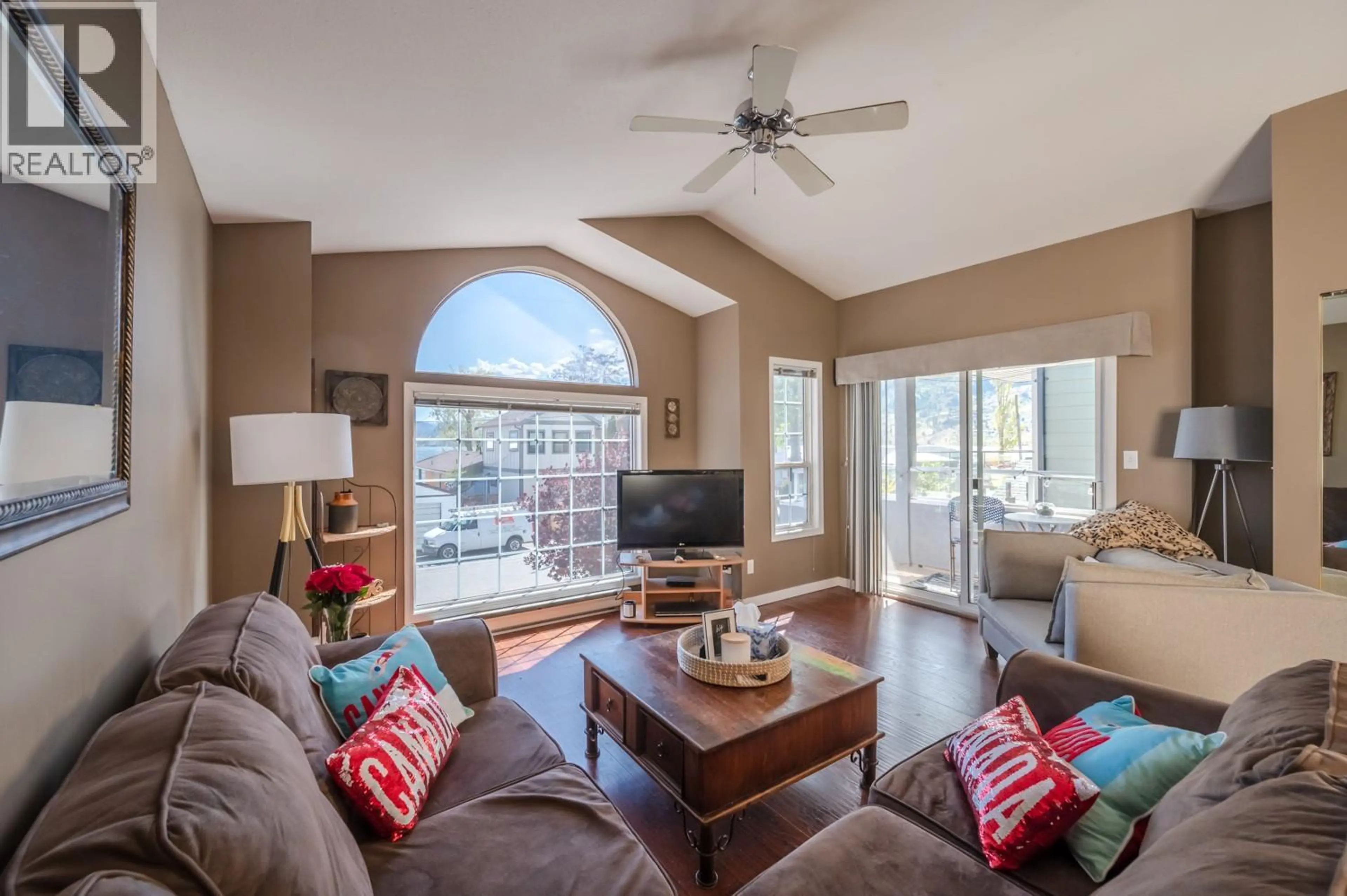 Property at 335 SUDBURY AVENUE, Penticton, BC