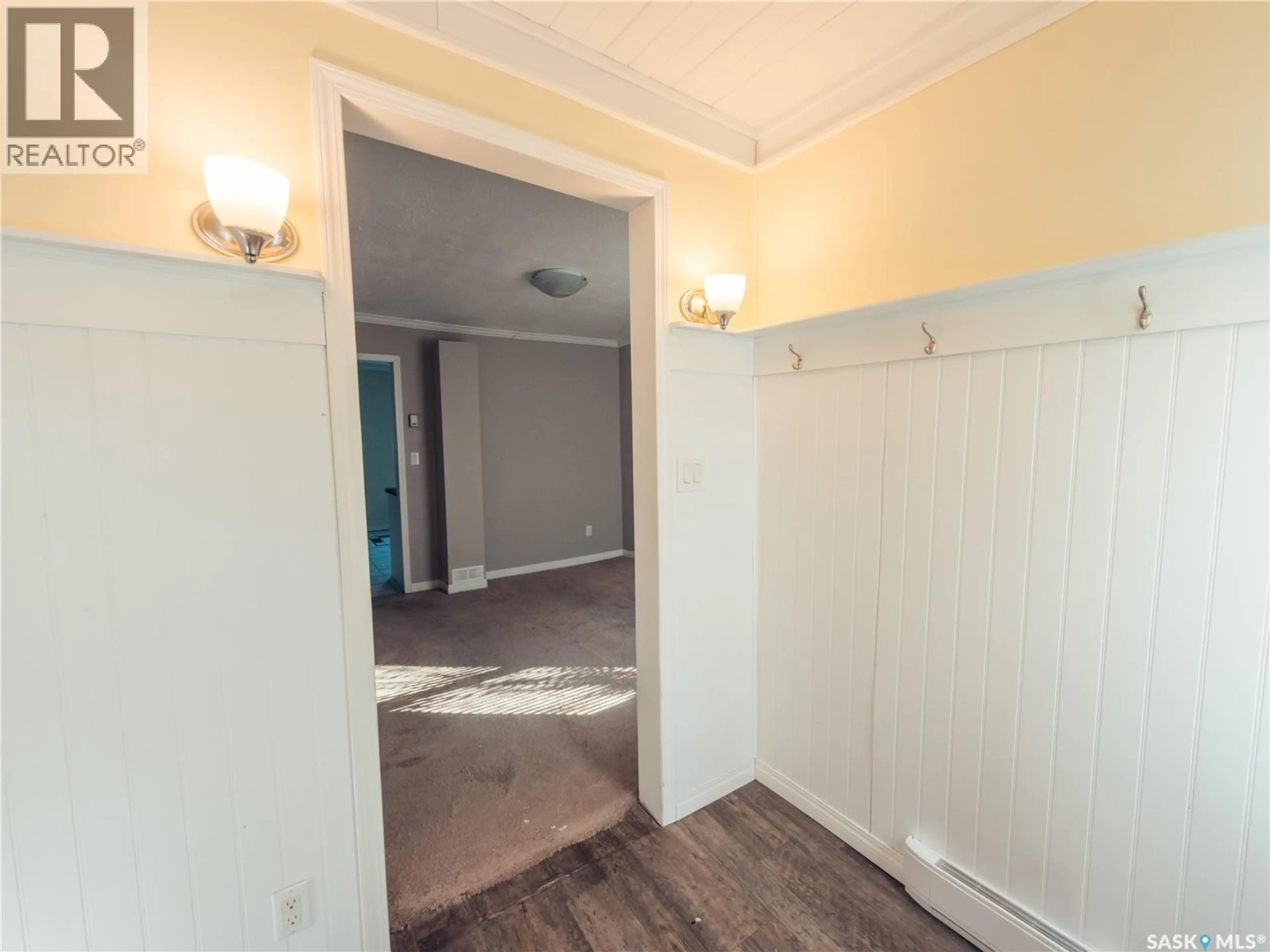 Property at 118 32ND STREET W, Saskatoon, SK