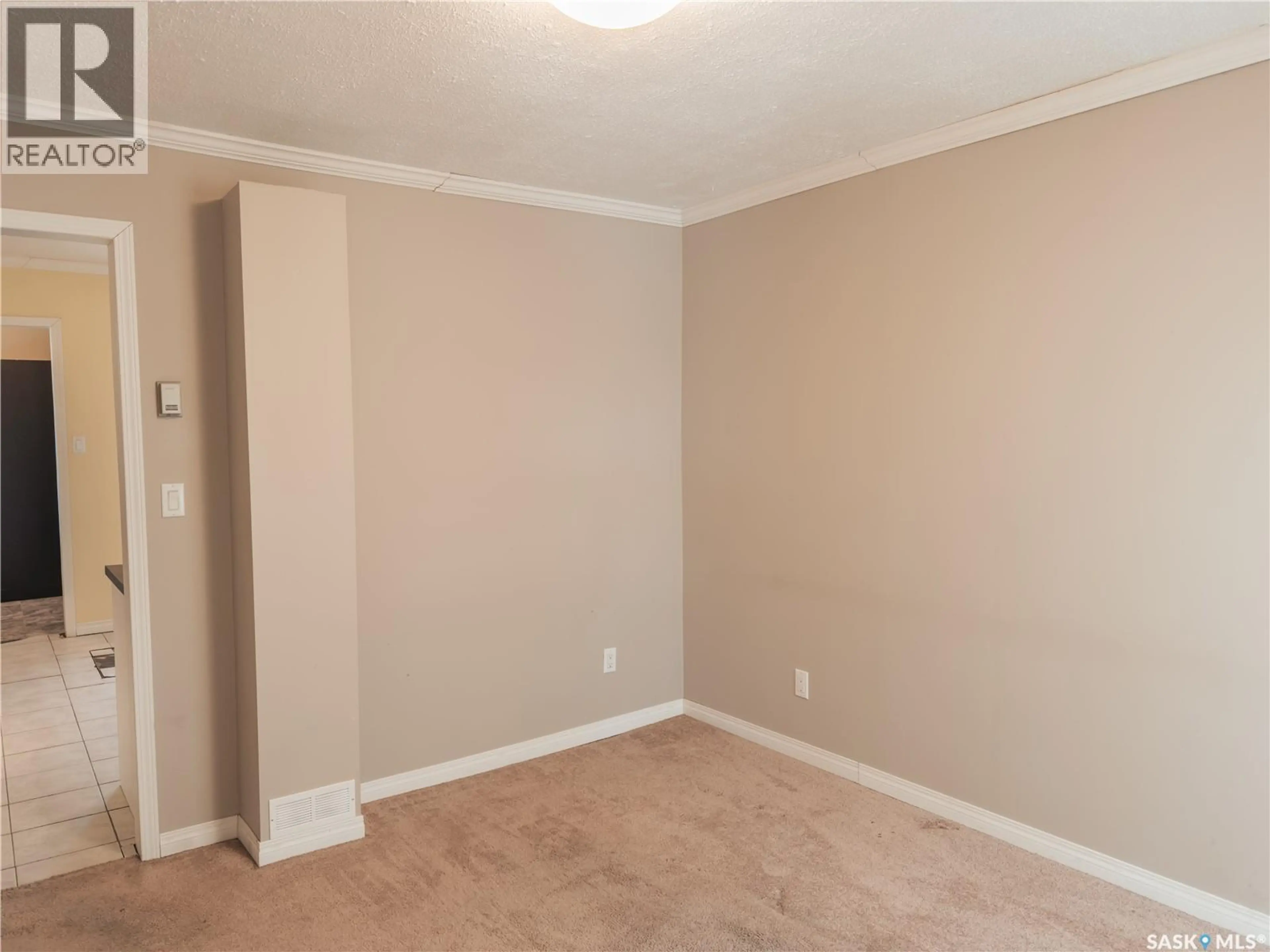 Property at 118 32ND STREET W, Saskatoon, SK