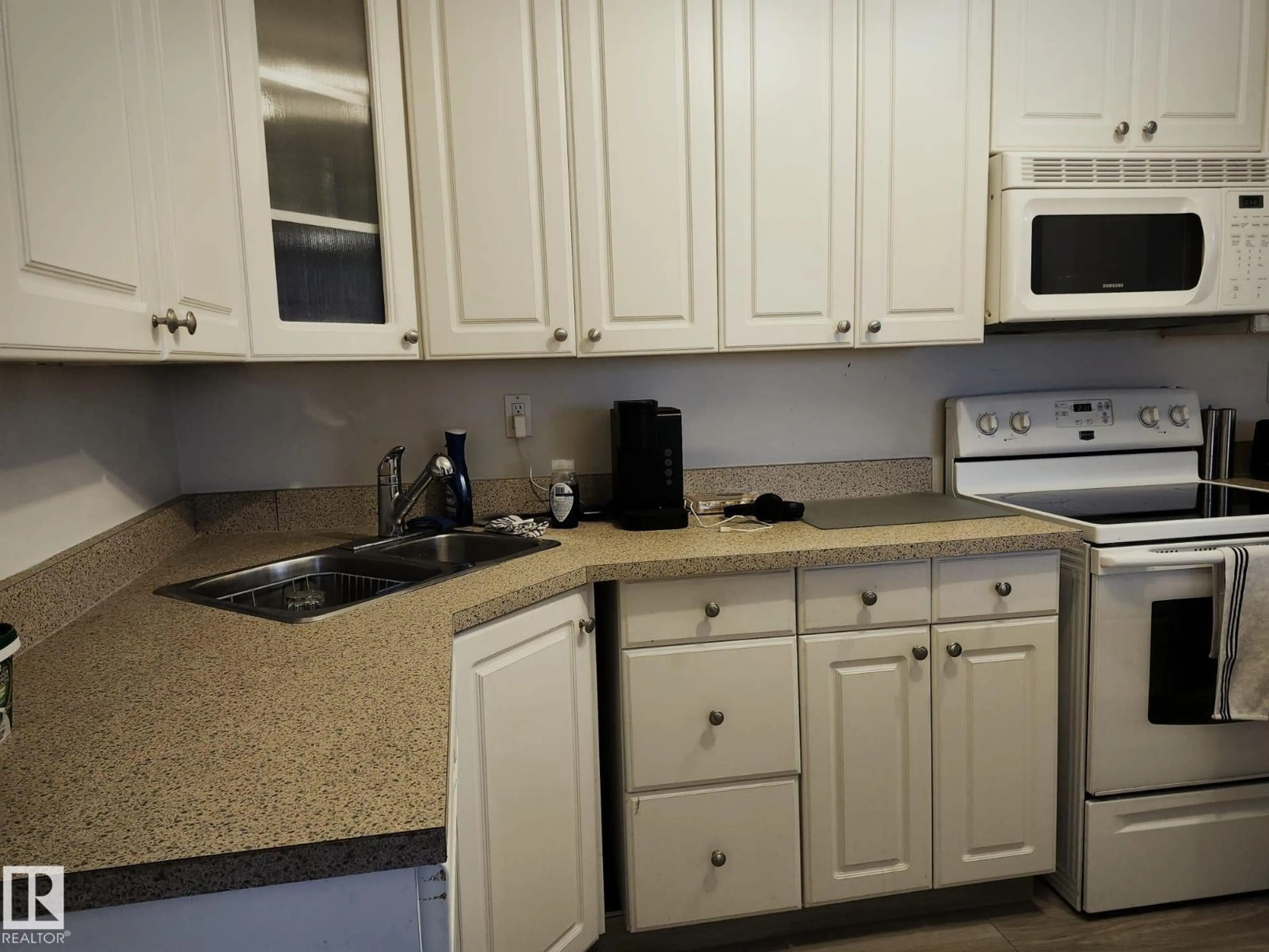 Property at #4 6120 118 AV NW, Edmonton, AB