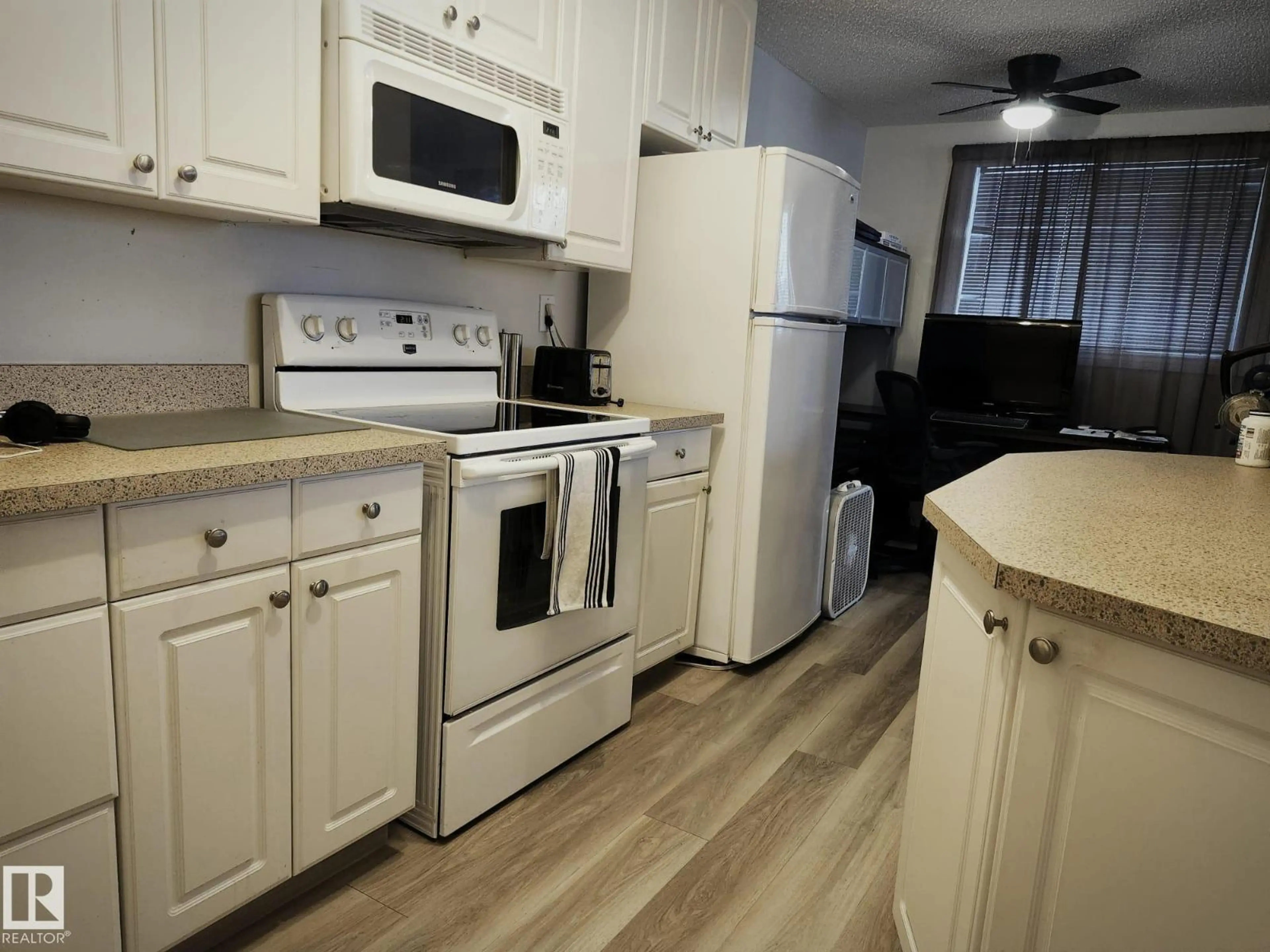 Property at #4 6120 118 AV NW, Edmonton, AB