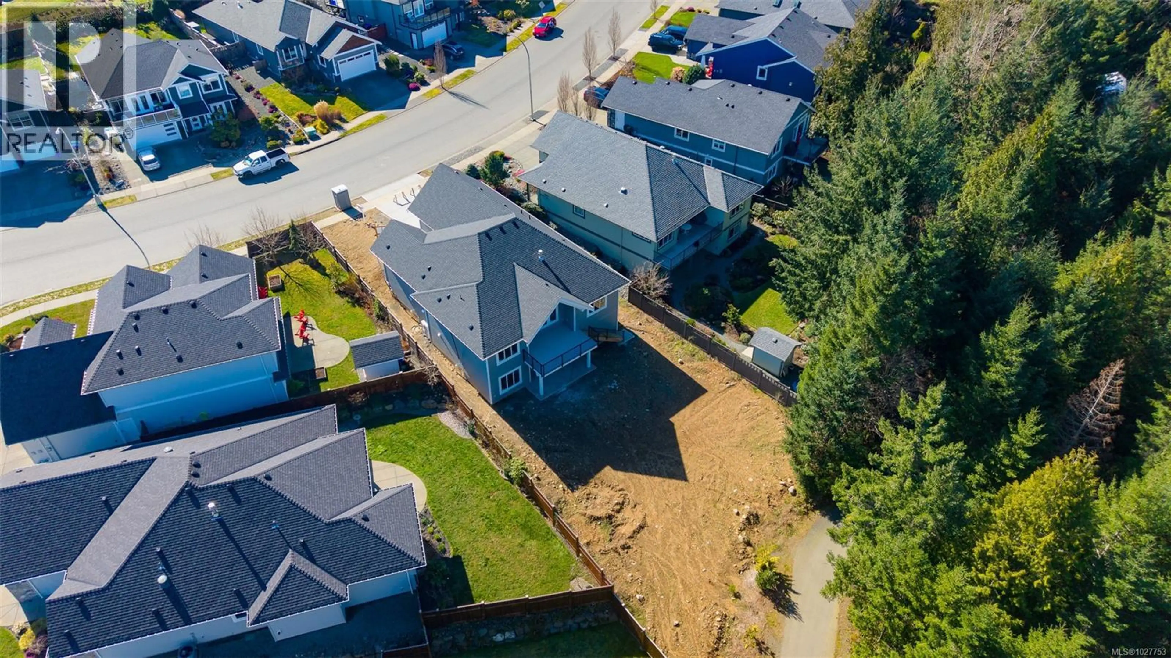 Property at 1202 CROWN ISLE BLVD, Courtenay, BC