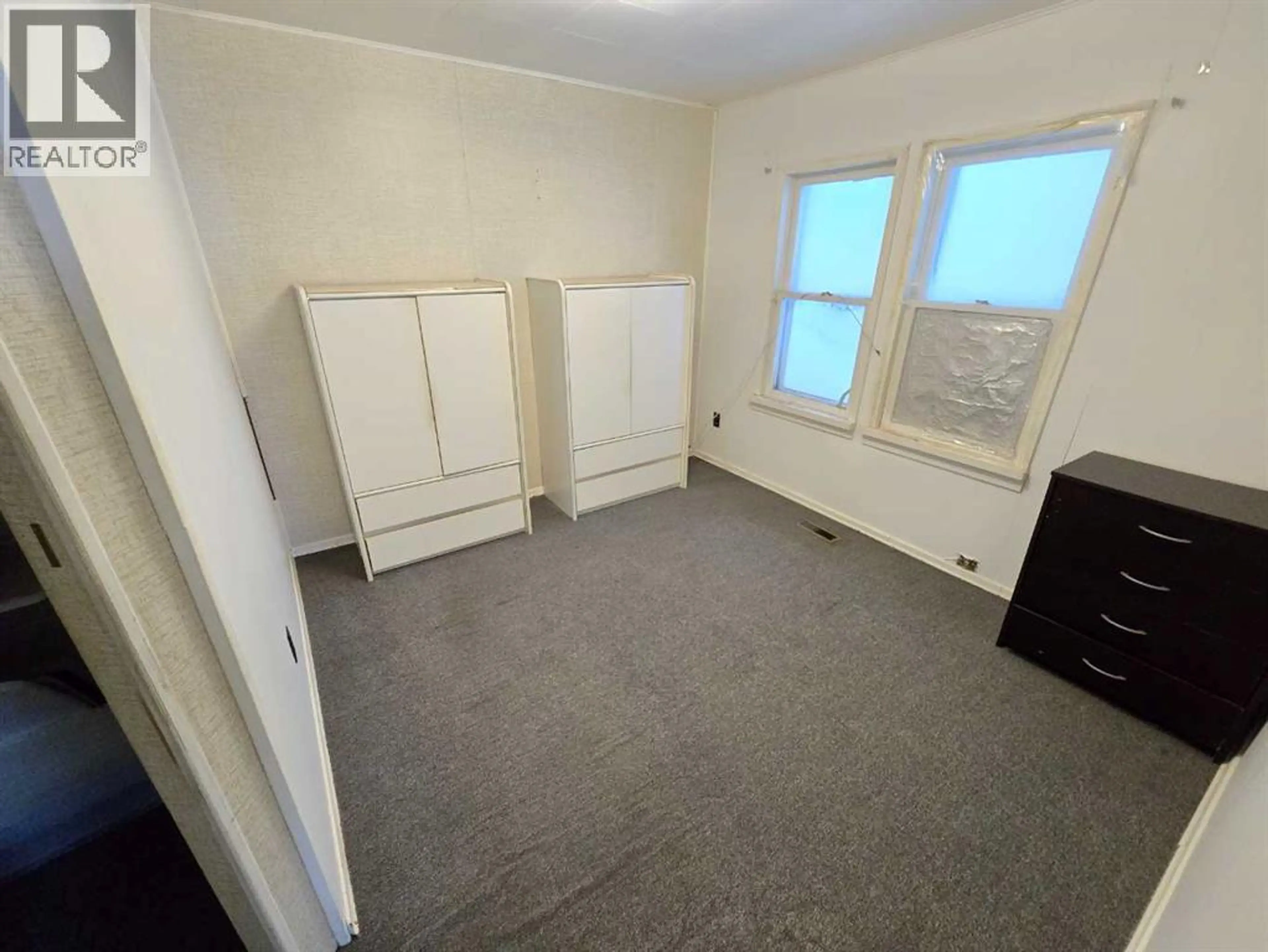 Property at 5208 55 AVENUE, Grimshaw, AB