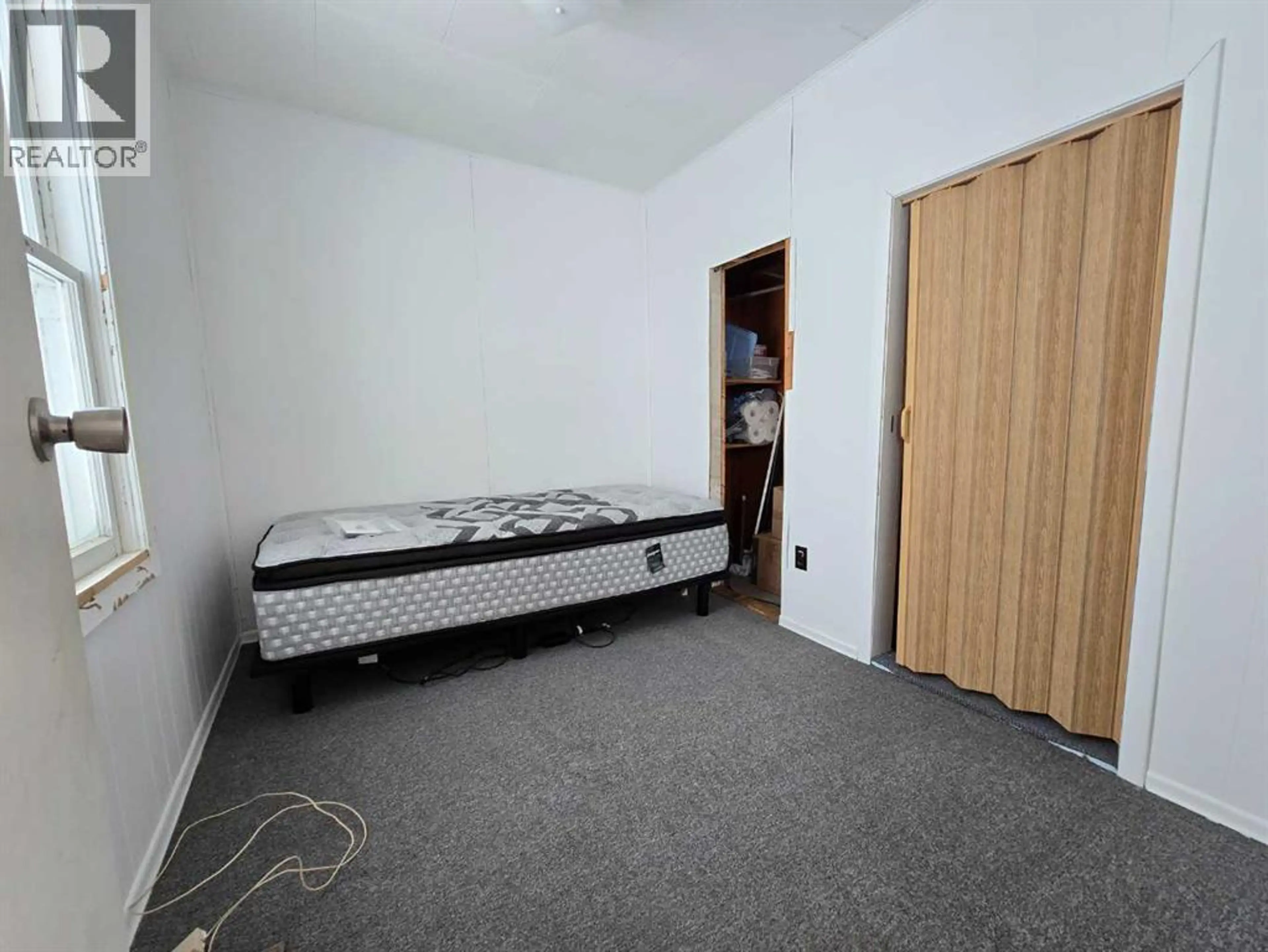 Property at 5208 55 AVENUE, Grimshaw, AB