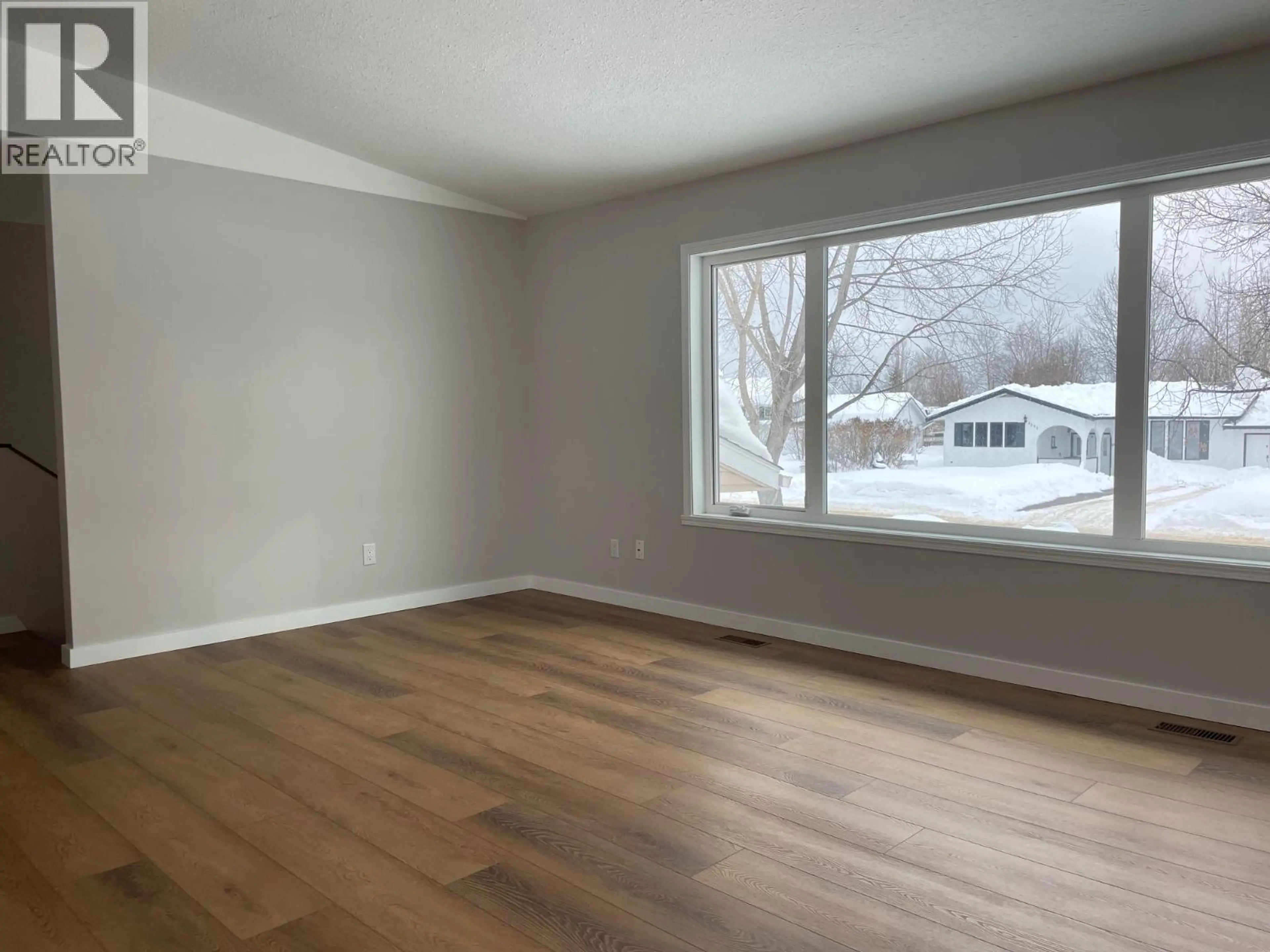 Property at 3924 E 53 AVENUE, Fort Nelson, BC